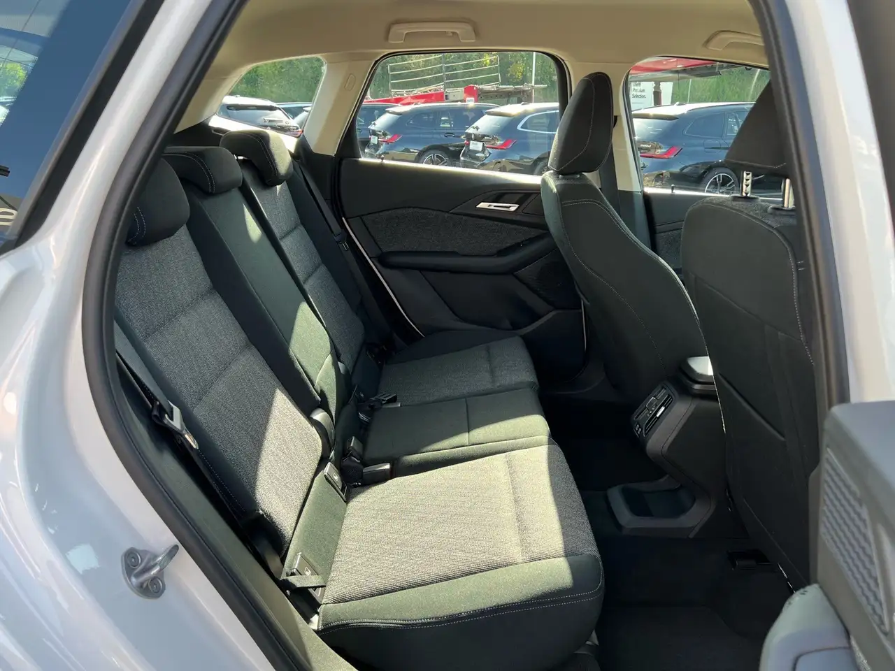 BMW 218 d Active Tourer RFK Head-Up Navi LED Shz, миниатюра 26