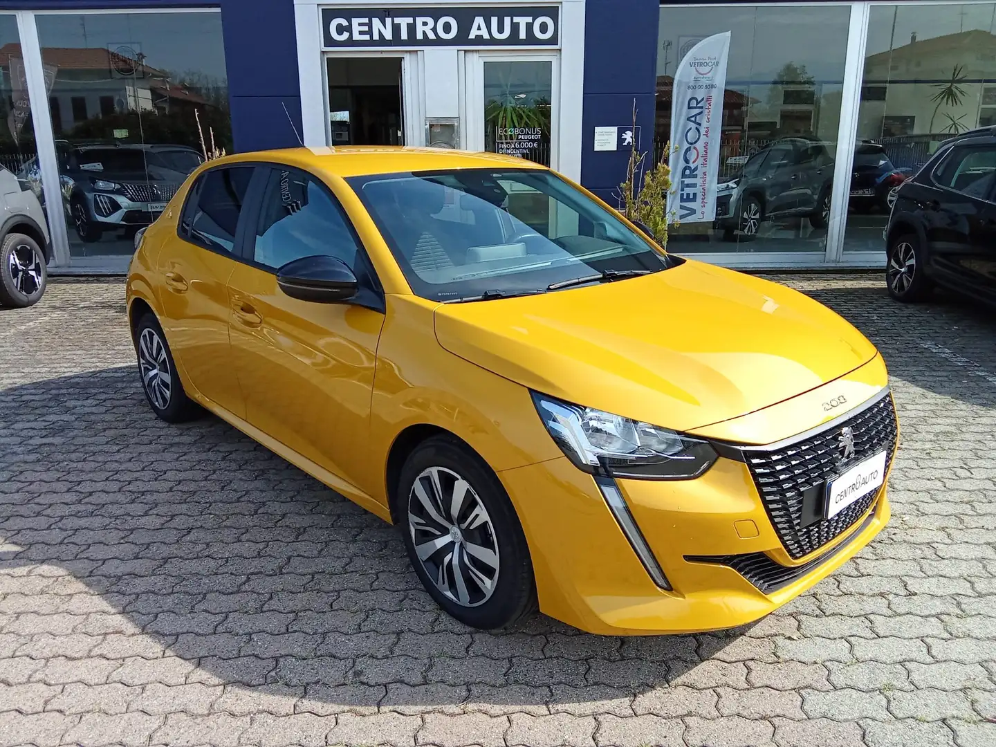 Peugeot 208 208 1.2 puretech Active Pack 100cv Giallo - 1