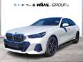 BMW i5 eDrive40 M Sport Panorama HeadUp AHK HarmanKardon Weiß - thumbnail 1