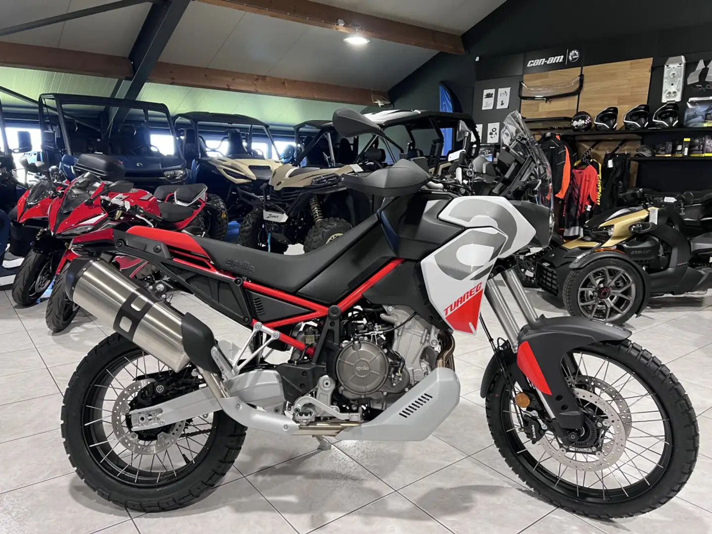 Aprilia Tuareg 660 Hailstrom White disponible aussi en 35 KW Alb - 1