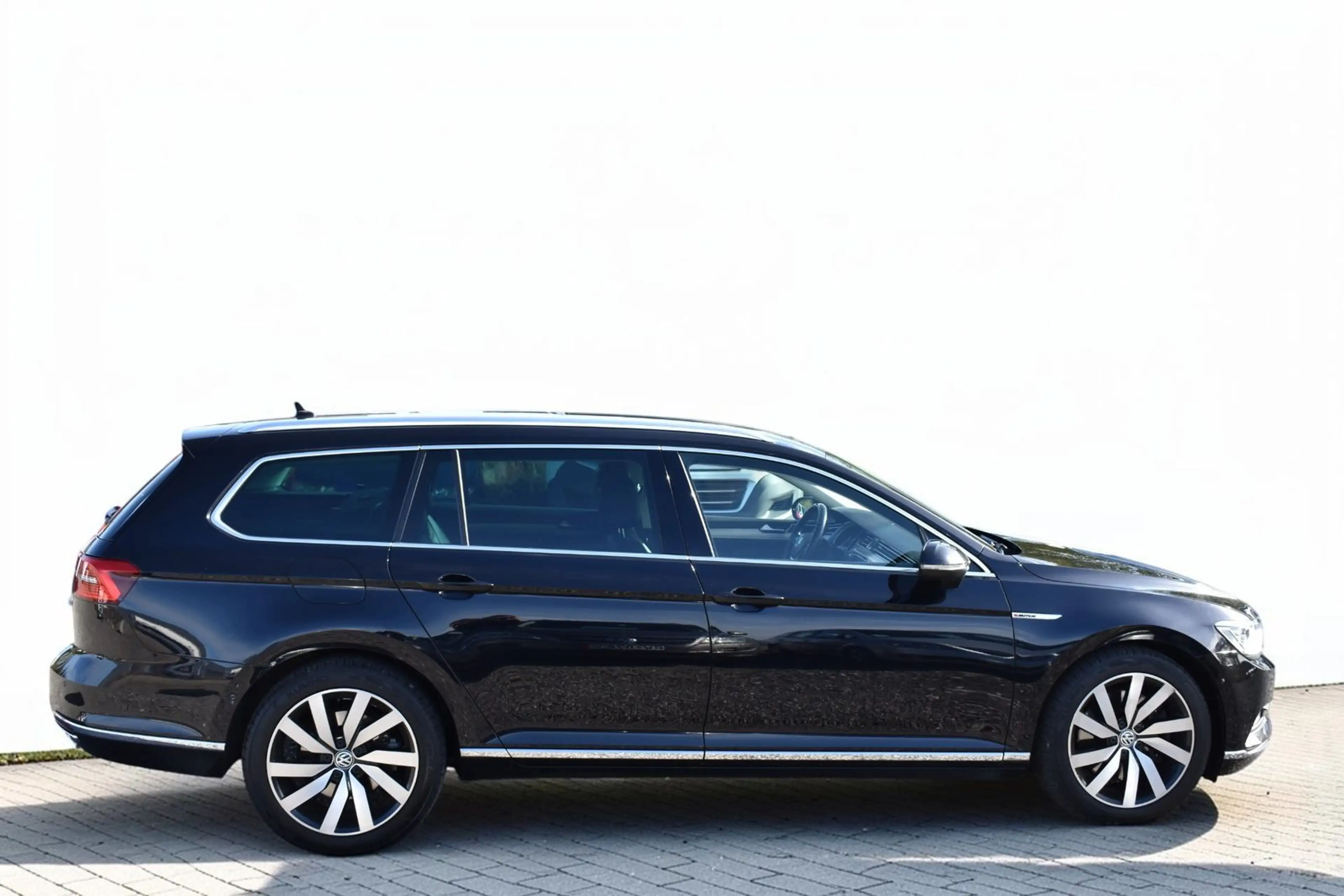Volkswagen Passat Variant 2.0TDI*Highline*4Motion*Leder*LED — photo 10