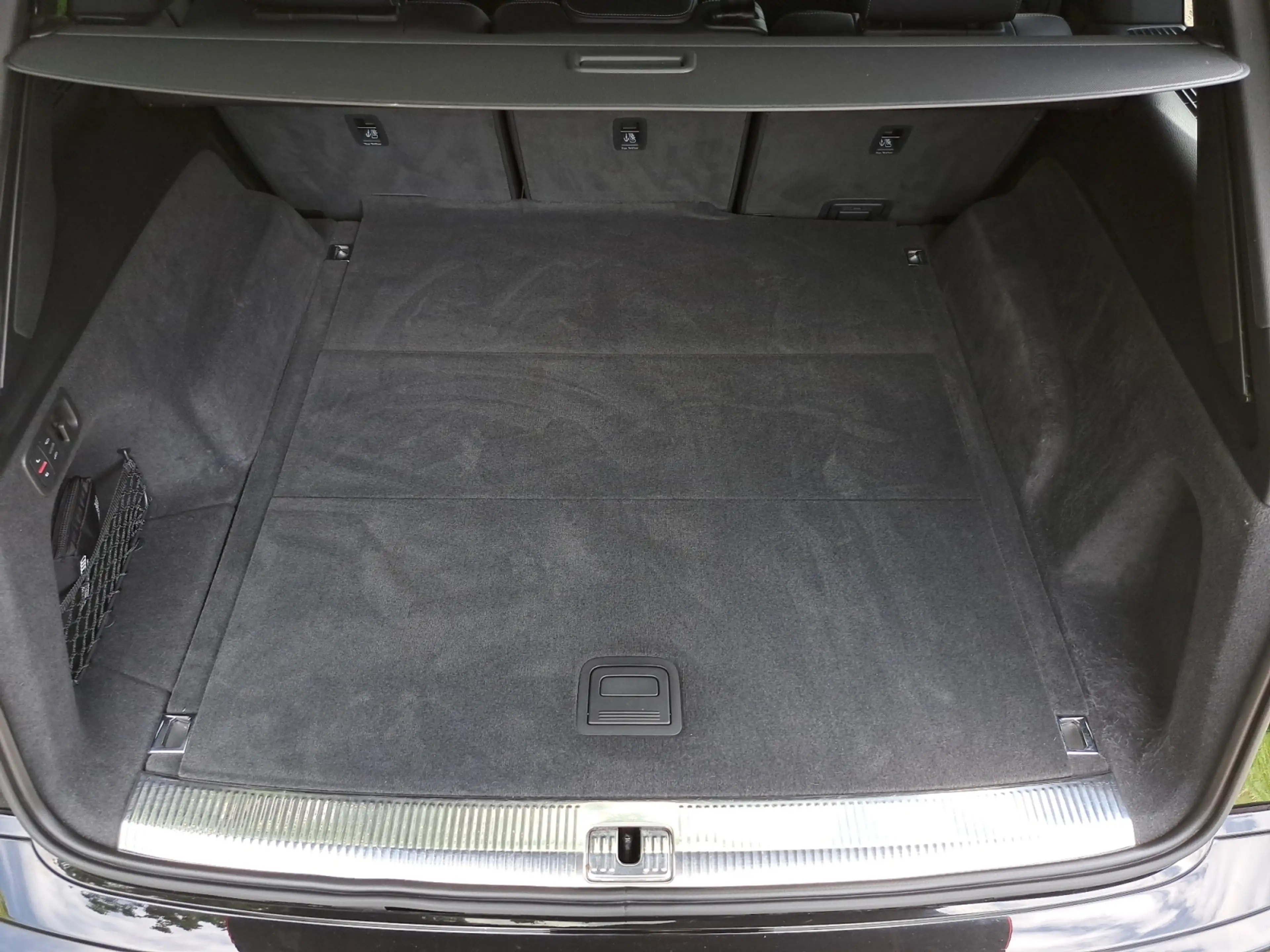 Audi SQ7 4.0 TFSI quattro tiptr. AHK MATRIX 21" KAM 4xSHZ — photo 10
