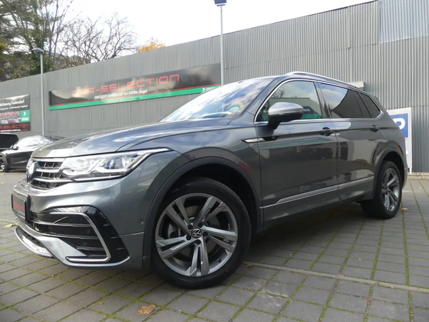 Volkswagen Tiguan Allspace 2.0 TSI 4Mot R Line MATRIX/360°/AHK Grigio - 2