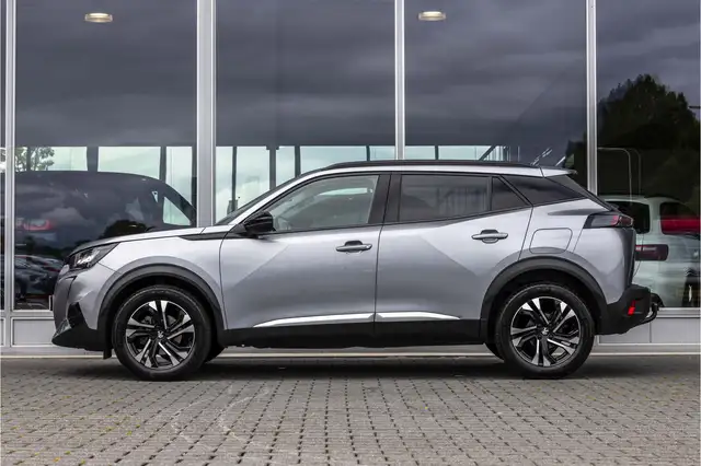 Peugeot 2008 view 5