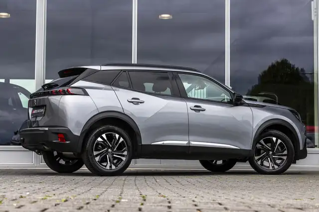 Peugeot 2008 view 2
