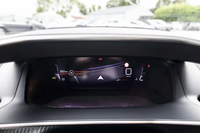 Peugeot 2008 view 8