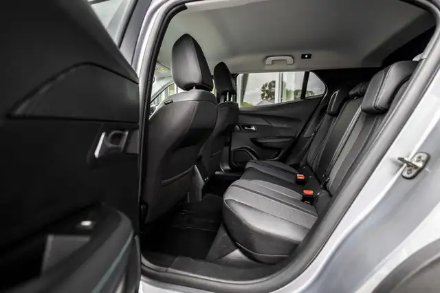 Peugeot 2008 view 10