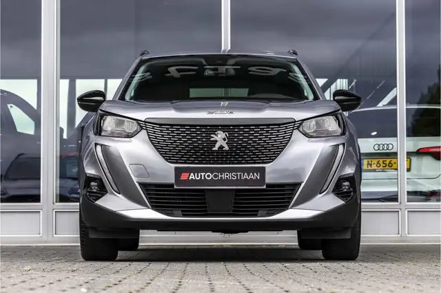 Peugeot 2008 view 3