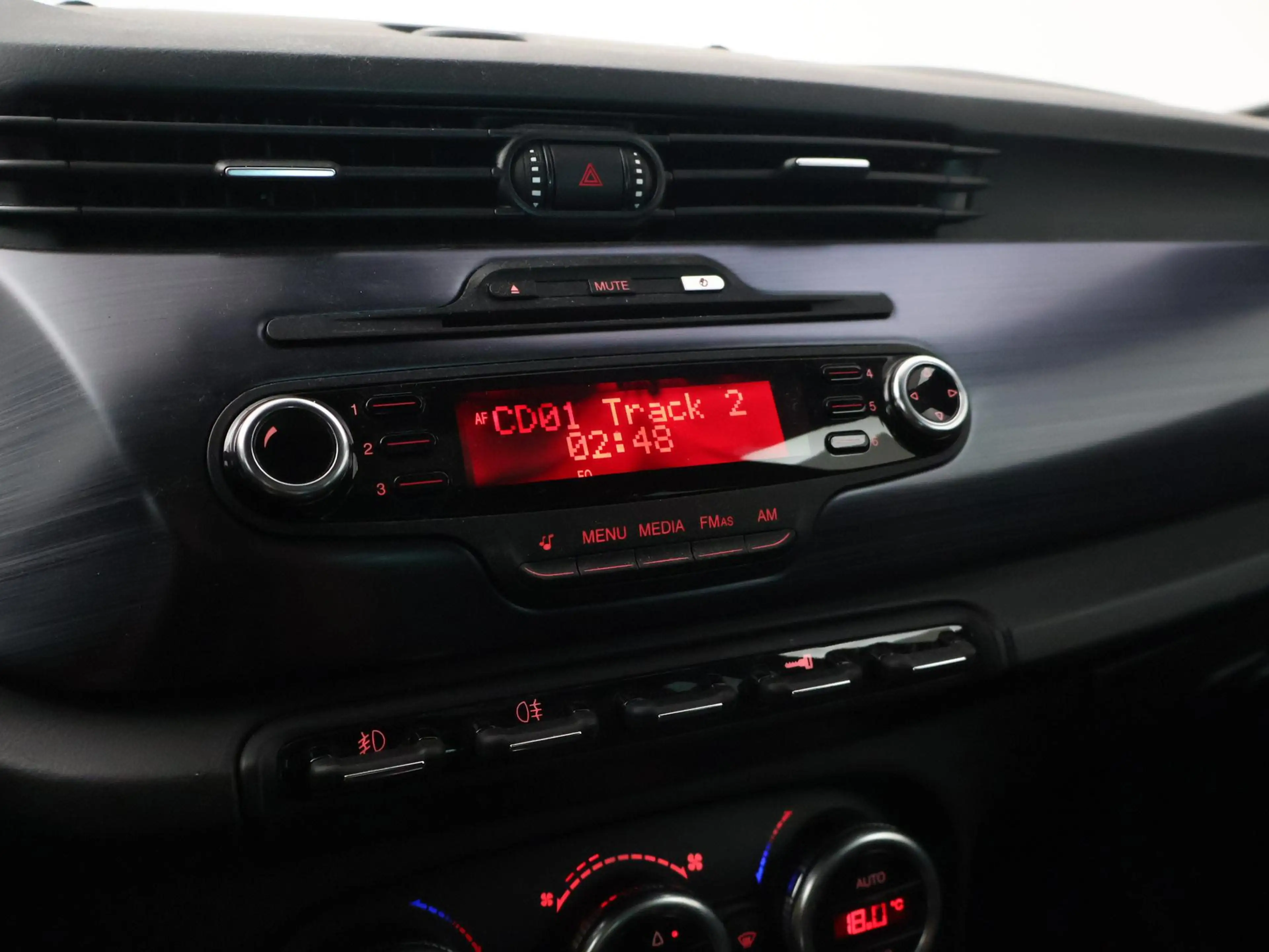 Alfa Romeo Giulietta 1.7 TBi QUADRIFOGLIO VERDE 235 PK + PANORAMADAK | — photo 21