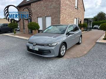 VIII 1.5 TSI NAV HUD SIDE/ASSIST *9406KM* 1EIG