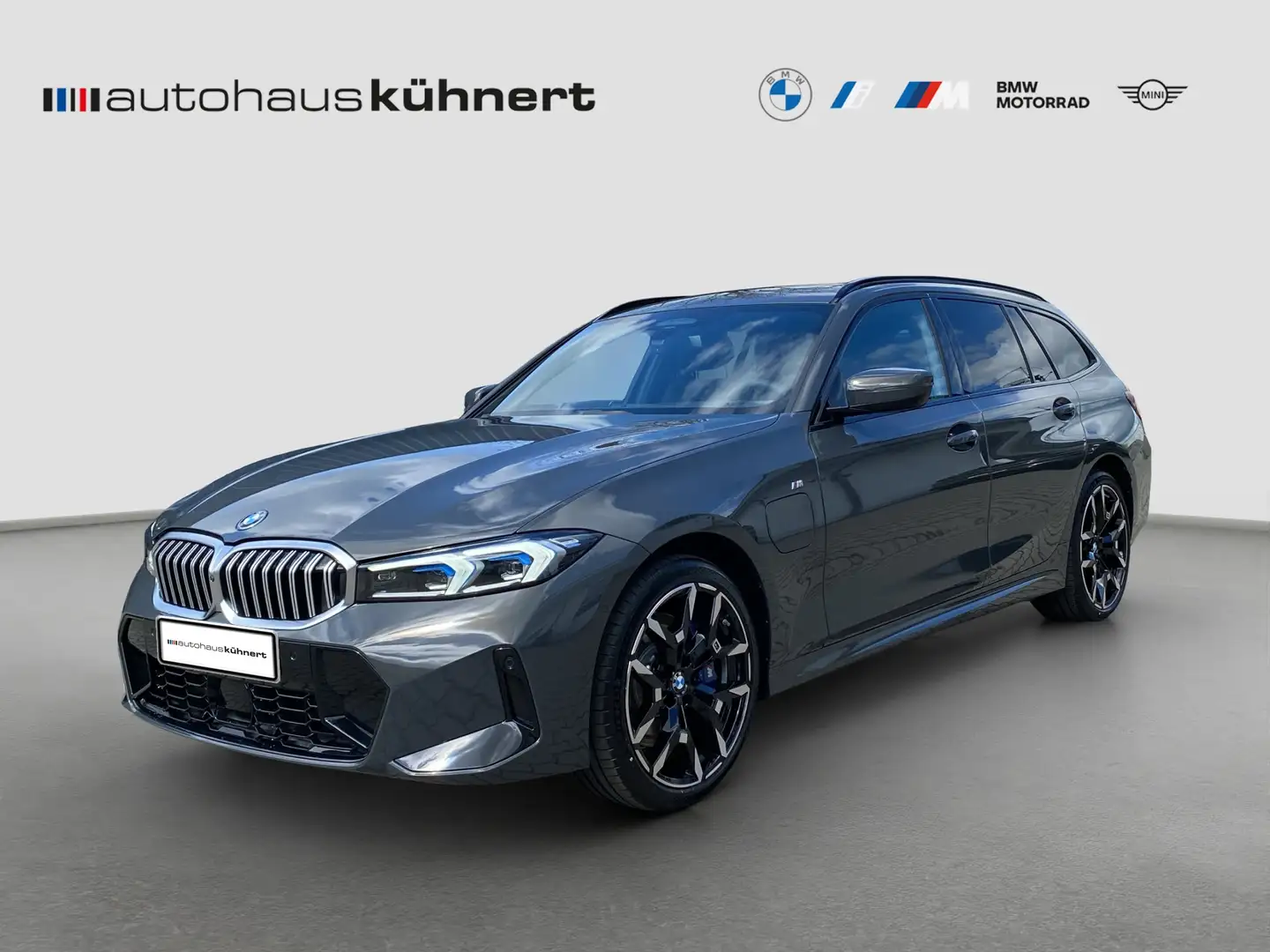 BMW 330 e xDrive Touring M-Sport AHK UPE 85.050 EUR Grau - 2