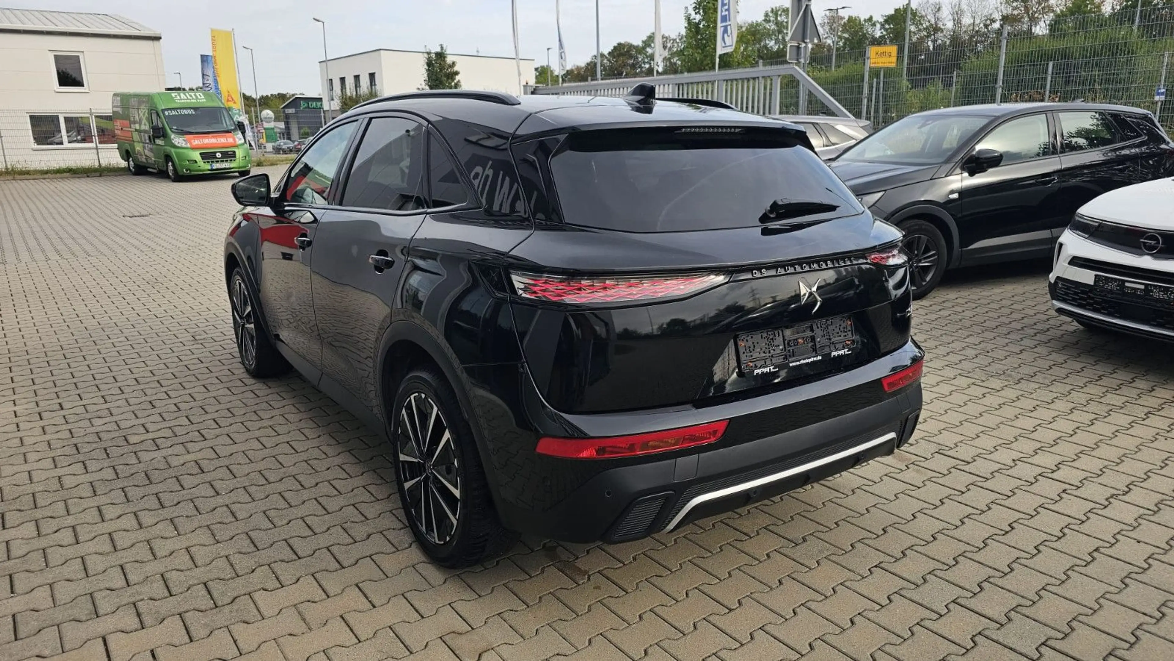 DS Automobiles DS 7 Crossback — photo 6