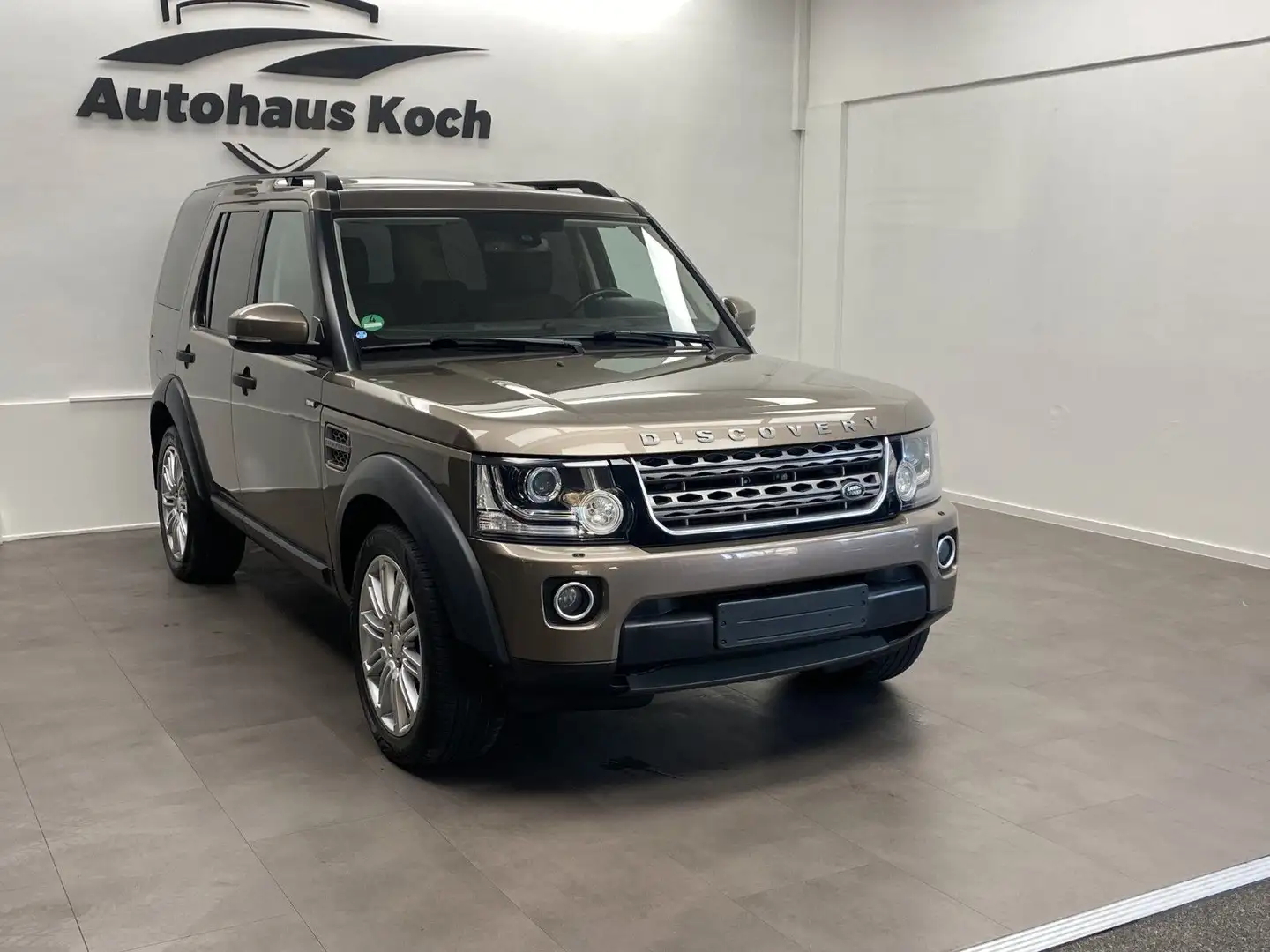 Land Rover Discovery DISCOVERY 3.0 TDV6 S **ABENTEUER TRIFFT LUXUS** Maro - 1