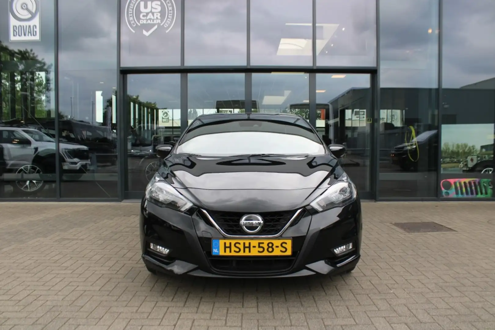 Nissan Micra 1.0 IG-T N-SPORT Aut. / BOSE Sound / Apple Carplay Zwart - 2