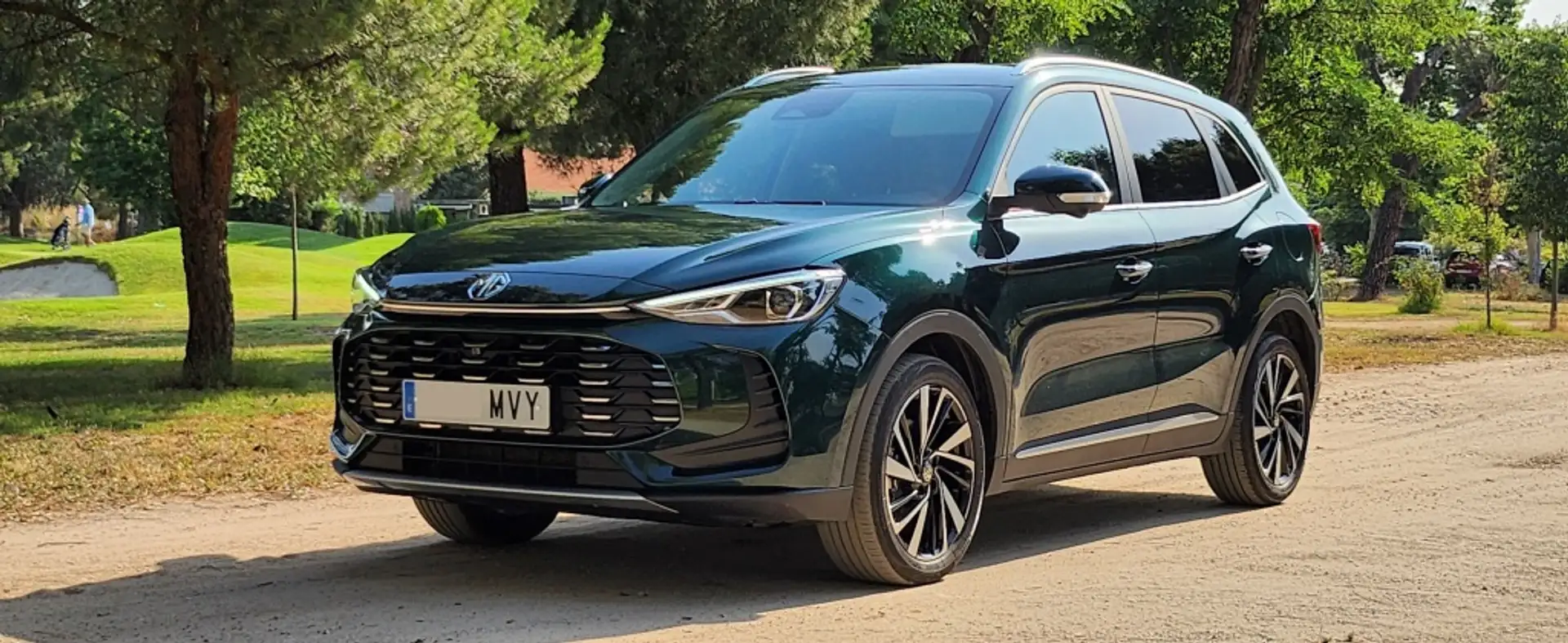 MG ZS 1.5 Hybrid+ Luxury Verde - 2