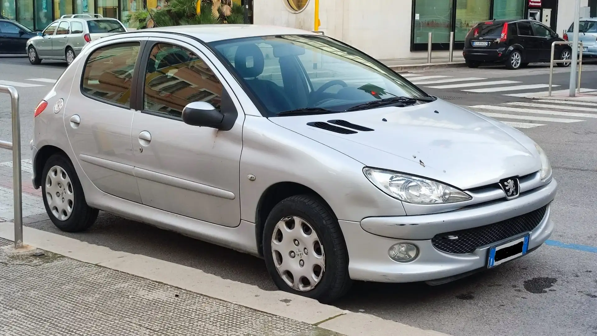 Peugeot 206 206 5p 1.4 hdi Enfant Terrible Argento - 2