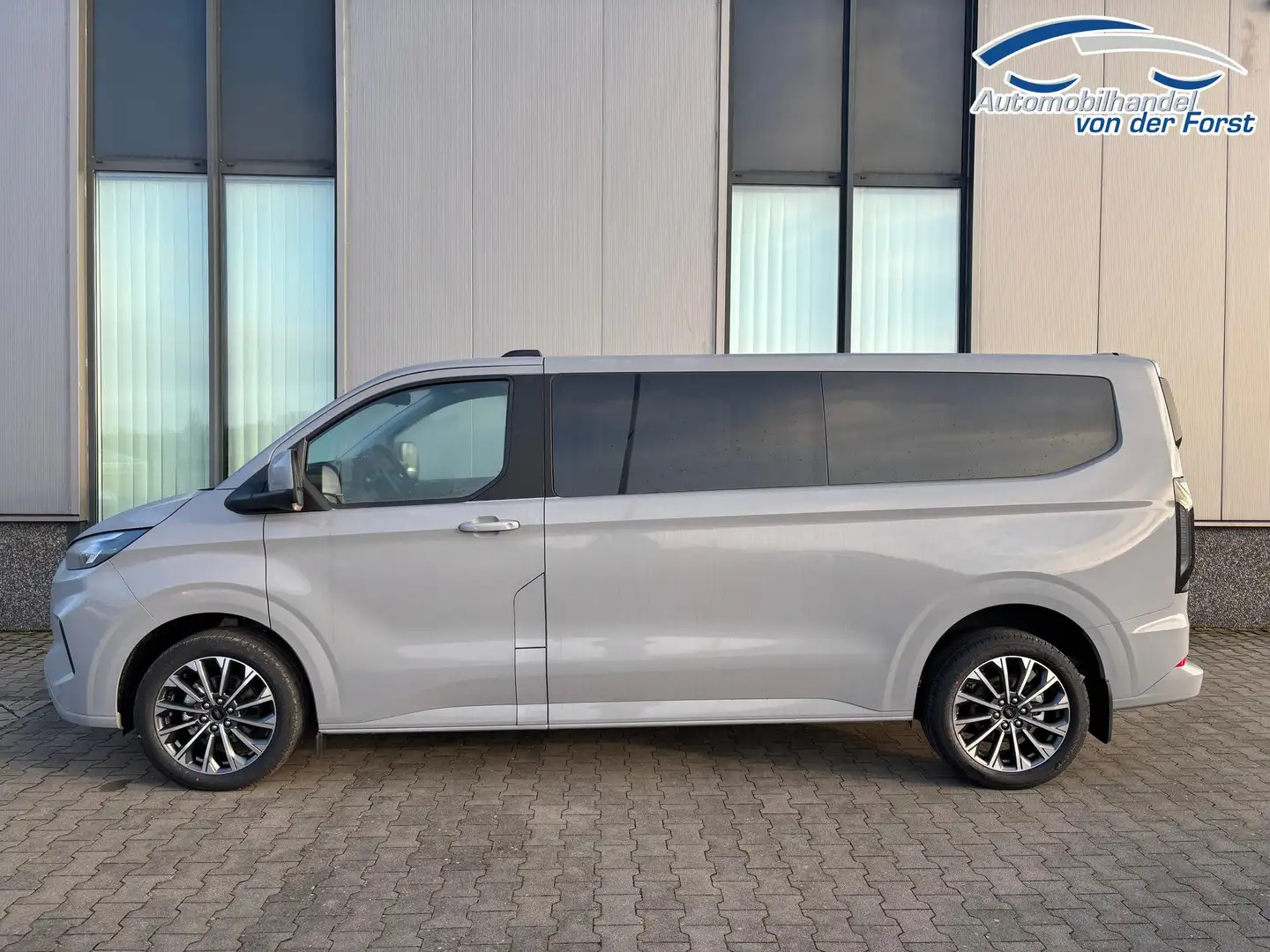 Ford Tourneo Custom "Trend" LIEFERUNG KOSTENLOS! 2.0 TDCi 136PS 6-G... - 2