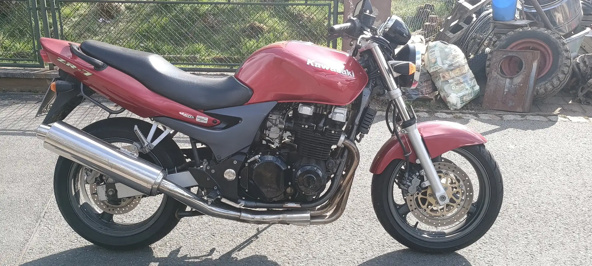 Kawasaki ZR - 7 Rojo - 1