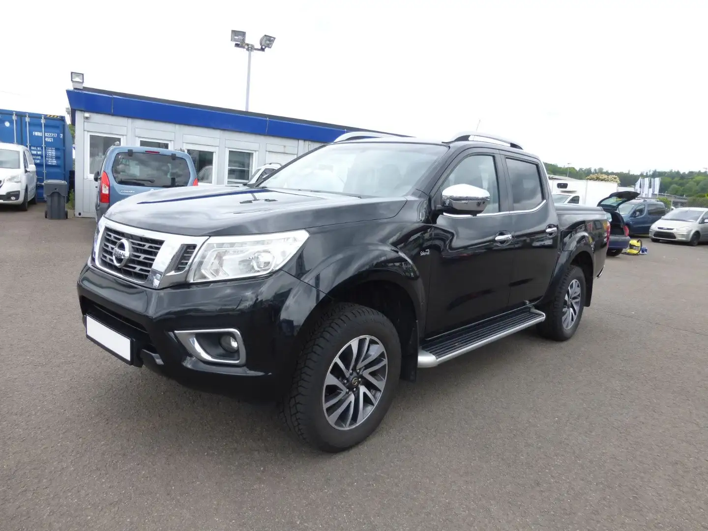 Nissan Navara NP300 N-Connecta Double Cab 4x4 Schwarz - 1