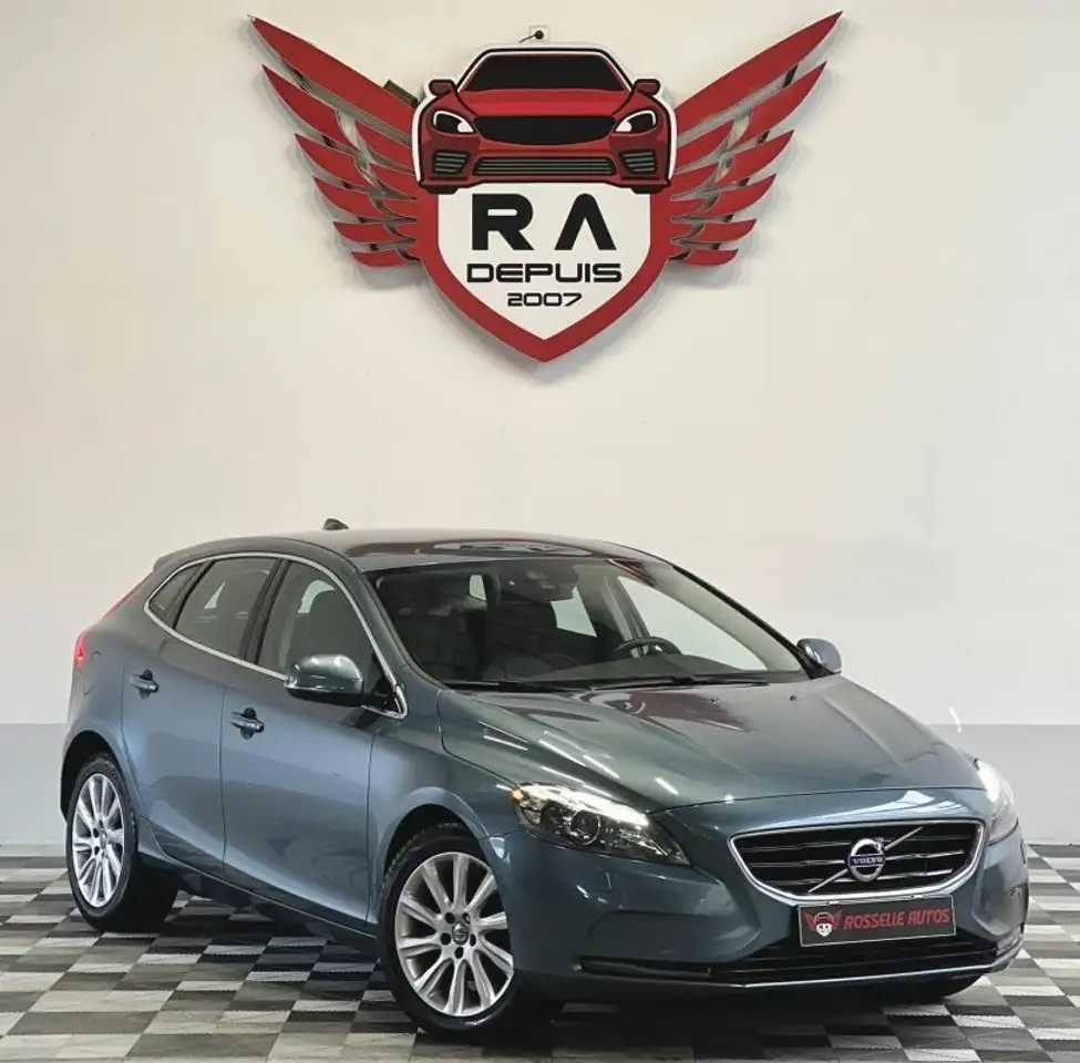 Volvo V40 D2 115CH SUMMUM