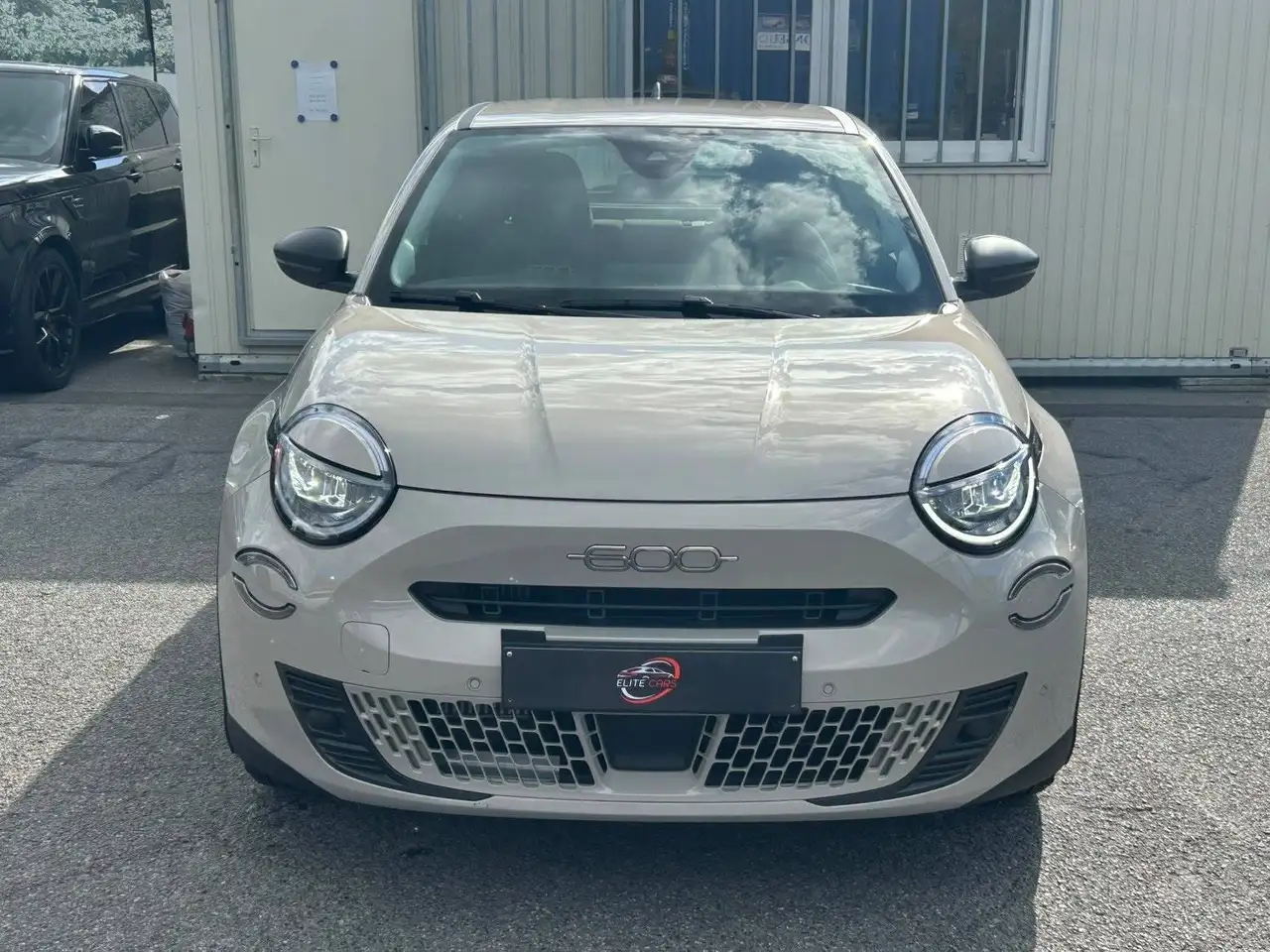 Fiat 600 1.2 Hybrid DCT / CAMERA / CARPLAY / COMME NEUVE, миниатюра 2