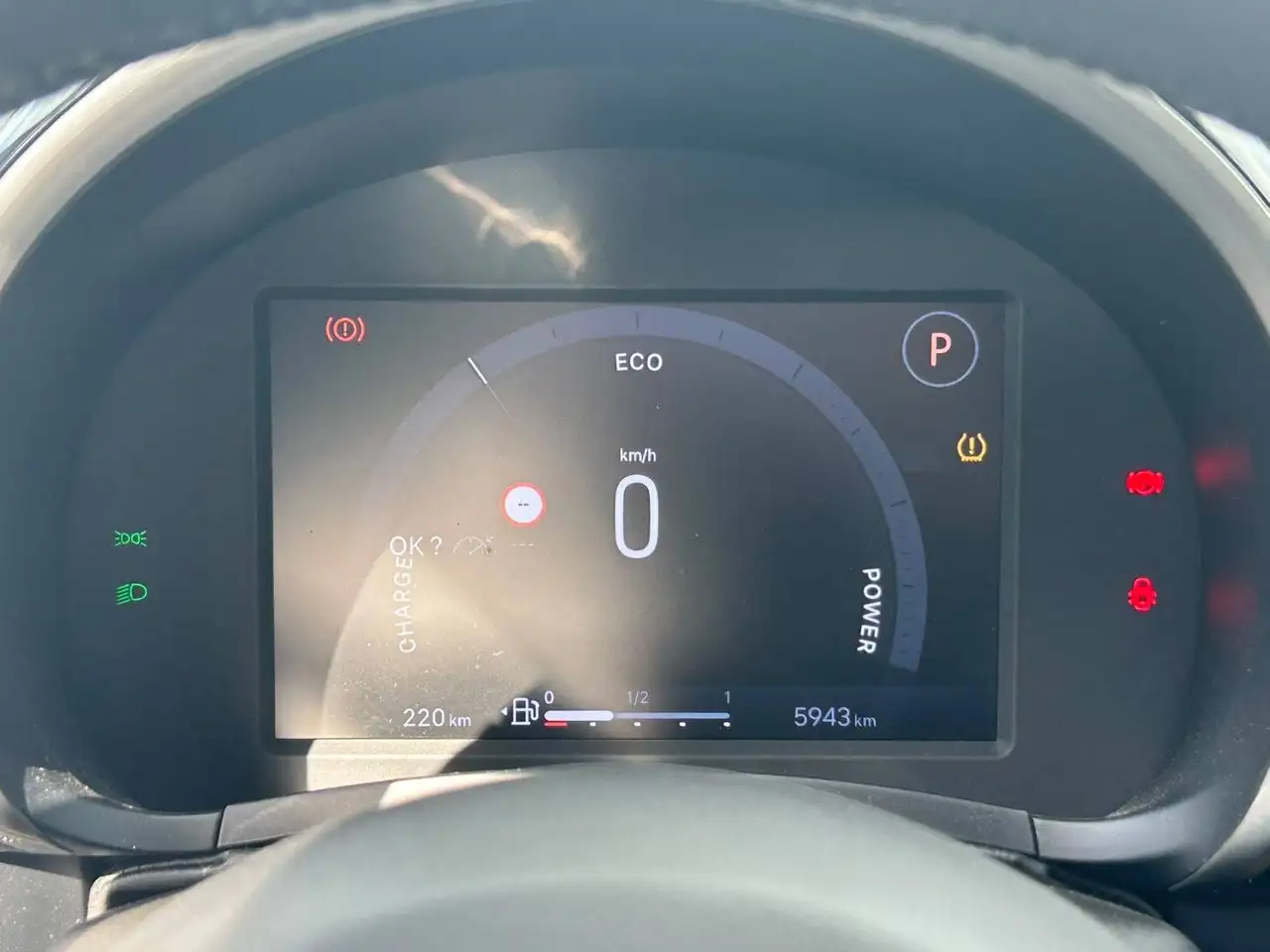 Fiat 600 1.2 Hybrid DCT / CAMERA / CARPLAY / COMME NEUVE, миниатюра 12