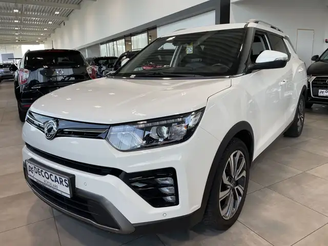 SsangYong Tivoli Gran Tivoli / Navigatie / Leder / DAB radio