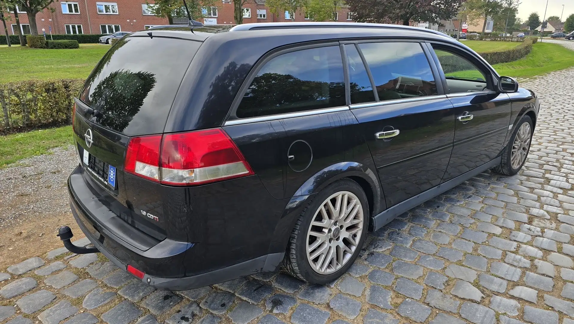 Opel Vectra 1.9 CDTI Caravan Automatik Facelift - 1