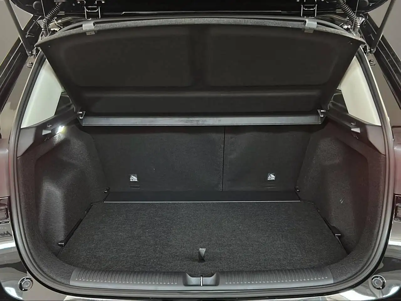 MG ZS 1.5 Comfort VARI COLORI DISPONIBILI 7