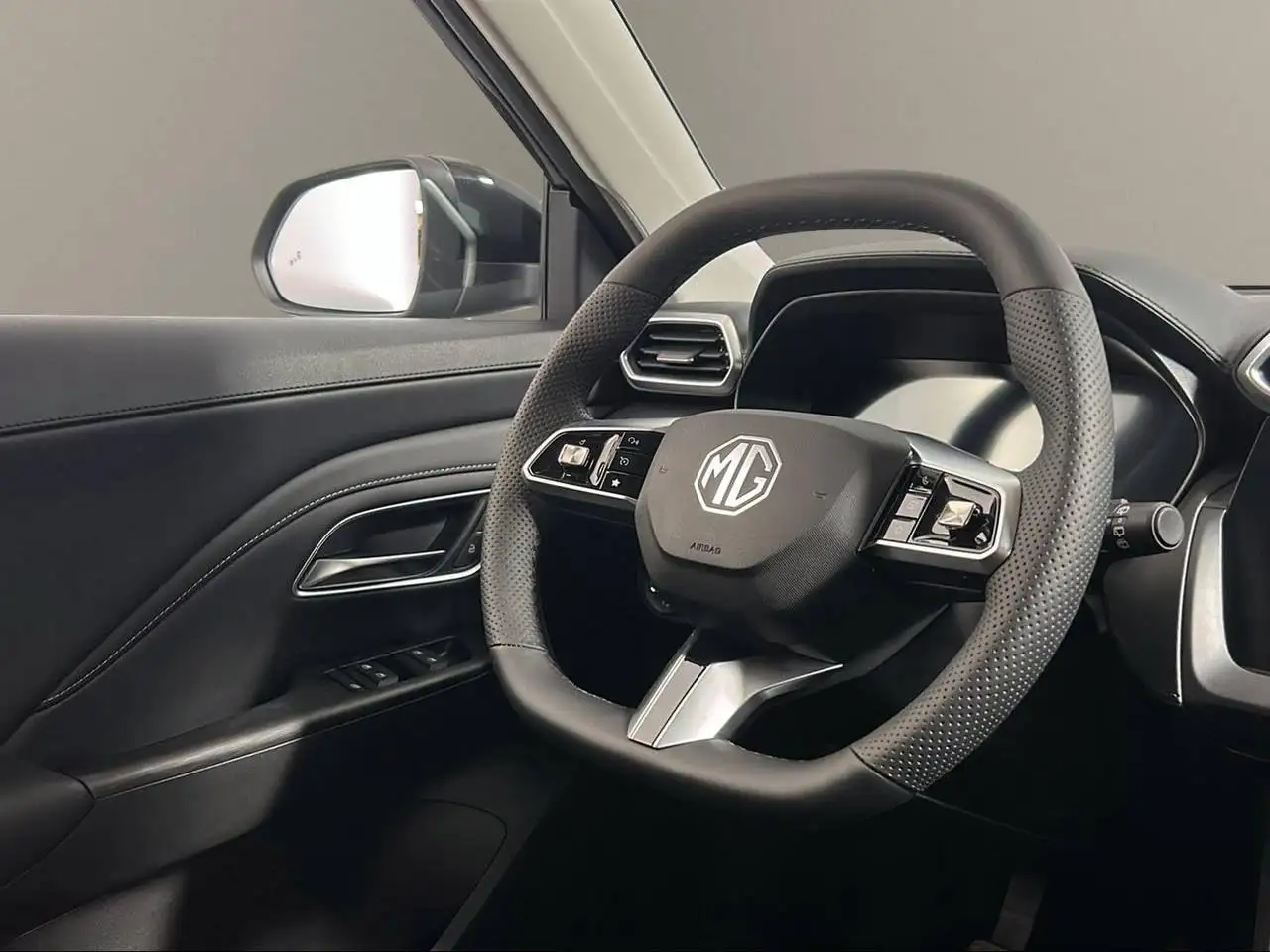 MG ZS 1.5 Comfort VARI COLORI DISPONIBILI 24