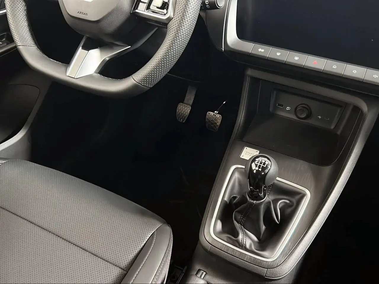 MG ZS 1.5 Comfort VARI COLORI DISPONIBILI 25