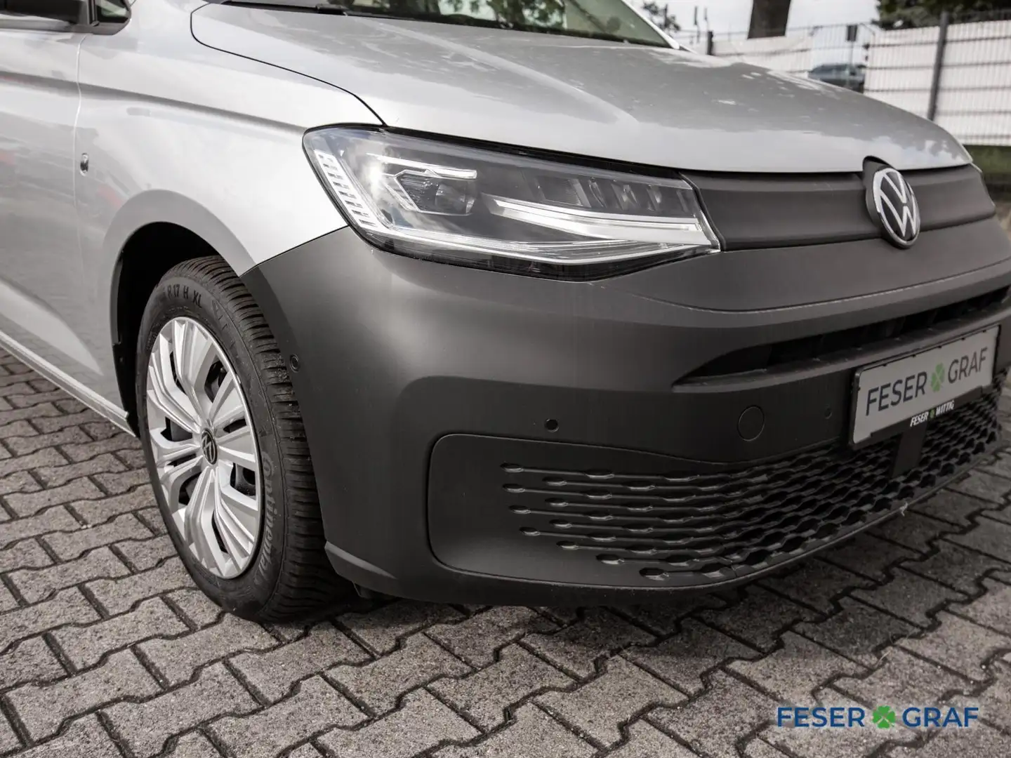Volkswagen Caddy 1.5l eHybrid 7-Sitzer LED/App/Allwetter Silber - 2