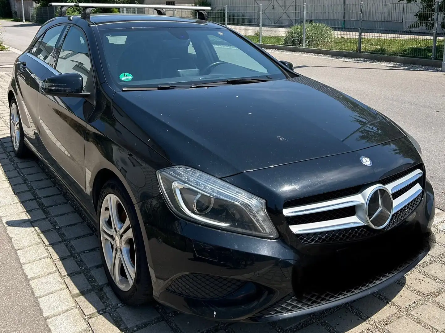 Mercedes-Benz A 180 A 180 (BlueEFFICIENCY) Urban Noir - 1