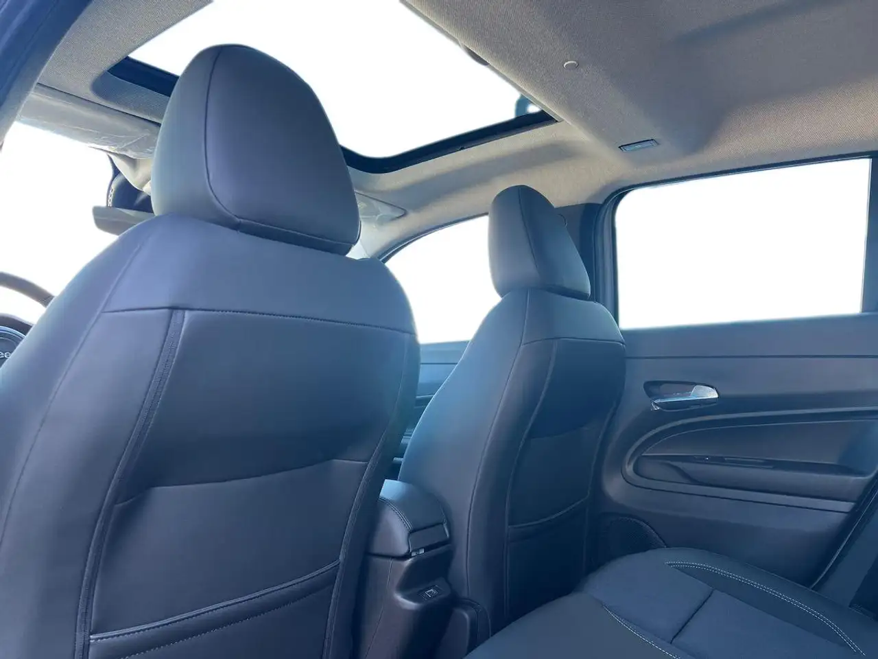 Jeep Avenger 1.2 Turbo Altitude, миниатюра 17