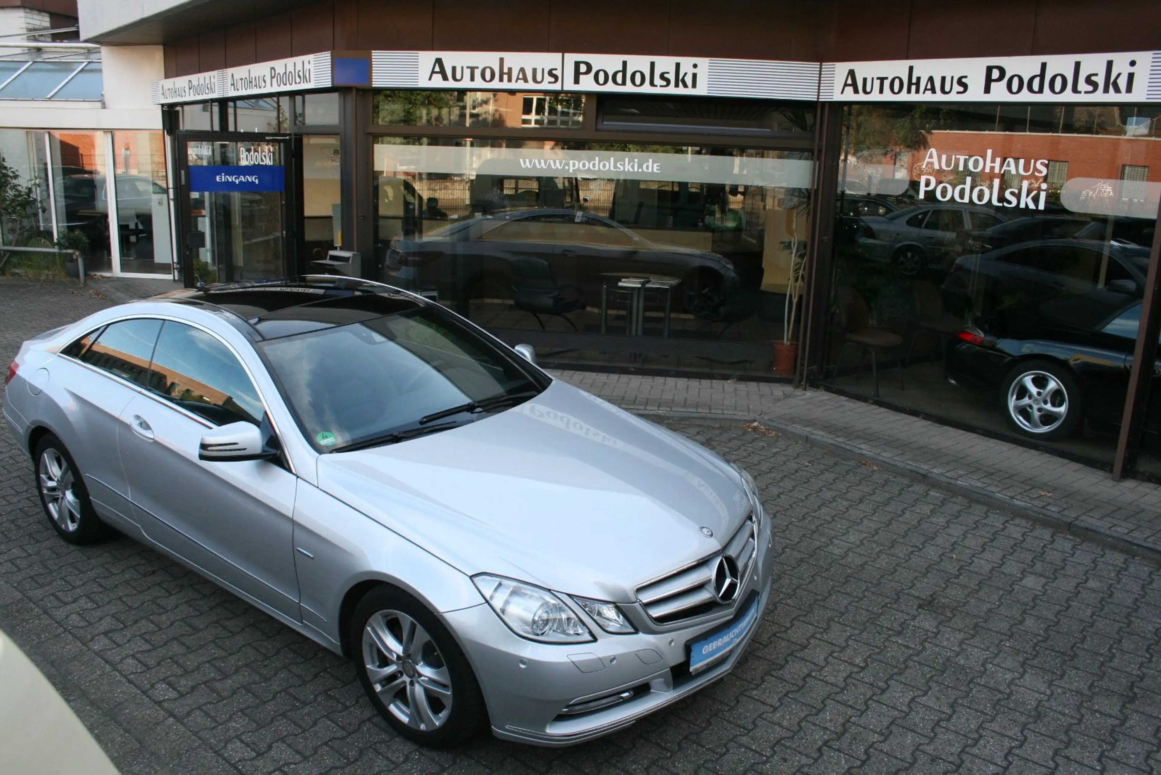 Mercedes-Benz E 250 E250 Autom BlueEfficiency Coupe | Pano|W/S Räder — photo 22