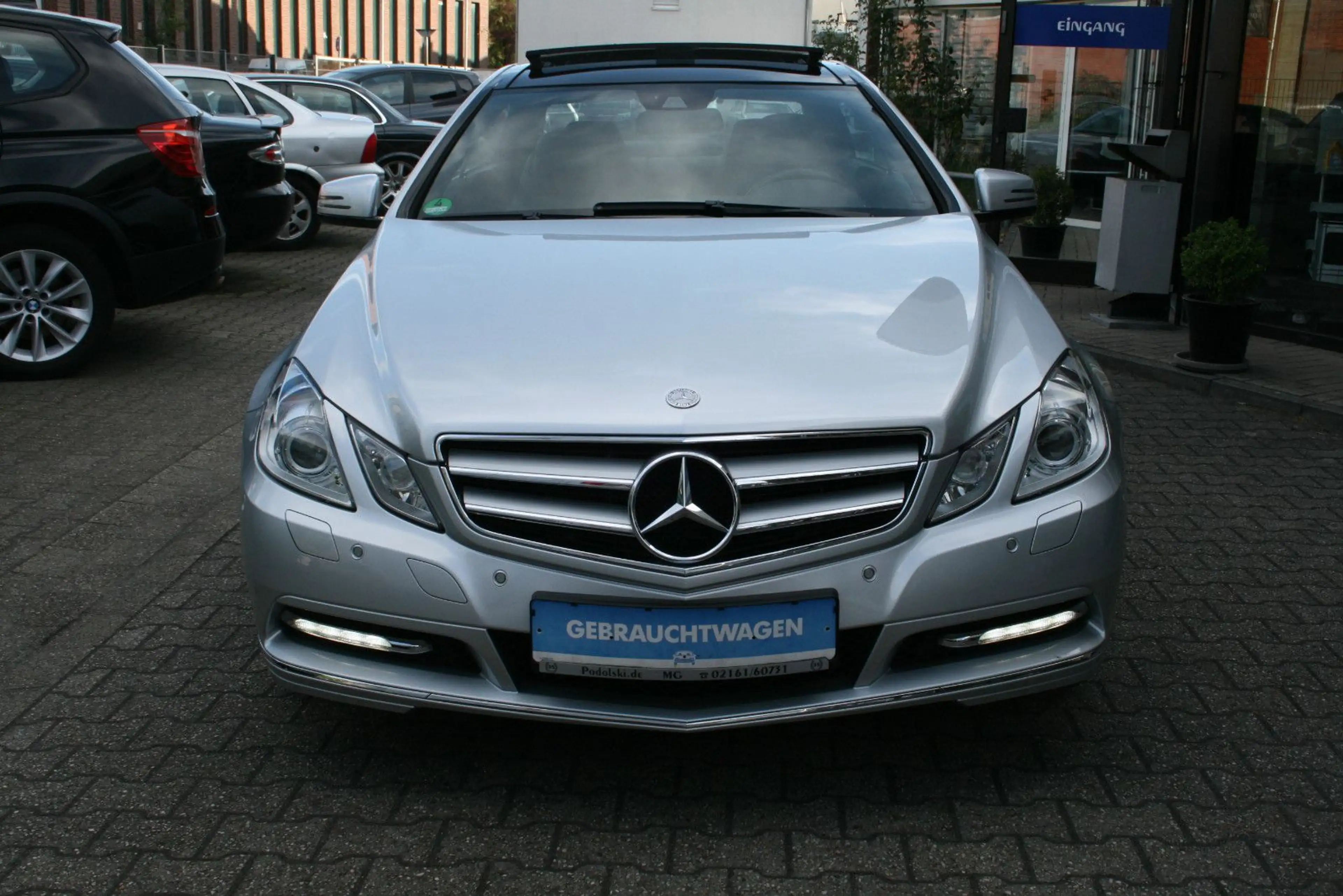 Mercedes-Benz E 250 E250 Autom BlueEfficiency Coupe | Pano|W/S Räder — photo 12
