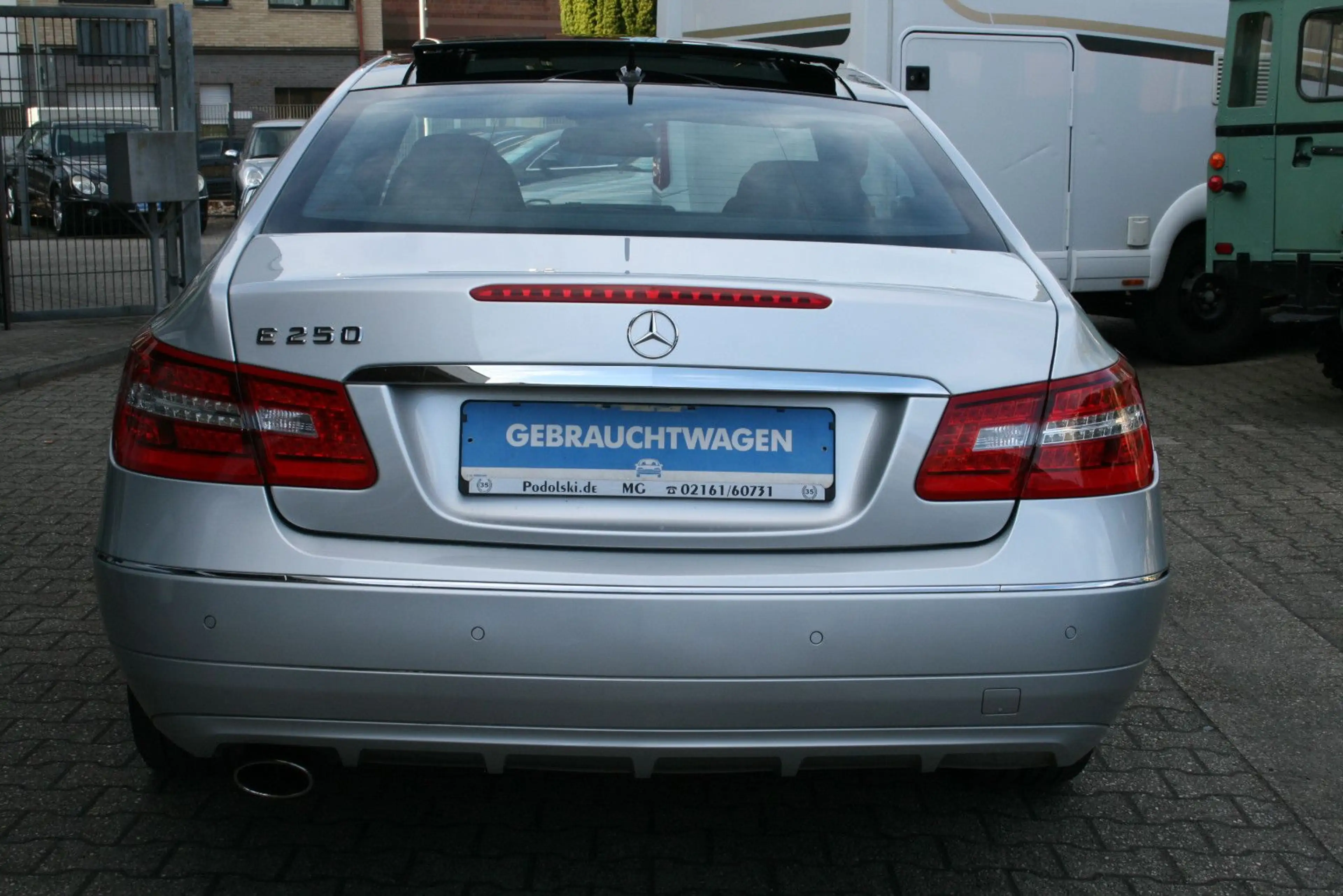 Mercedes-Benz E 250 E250 Autom BlueEfficiency Coupe | Pano|W/S Räder — photo 13