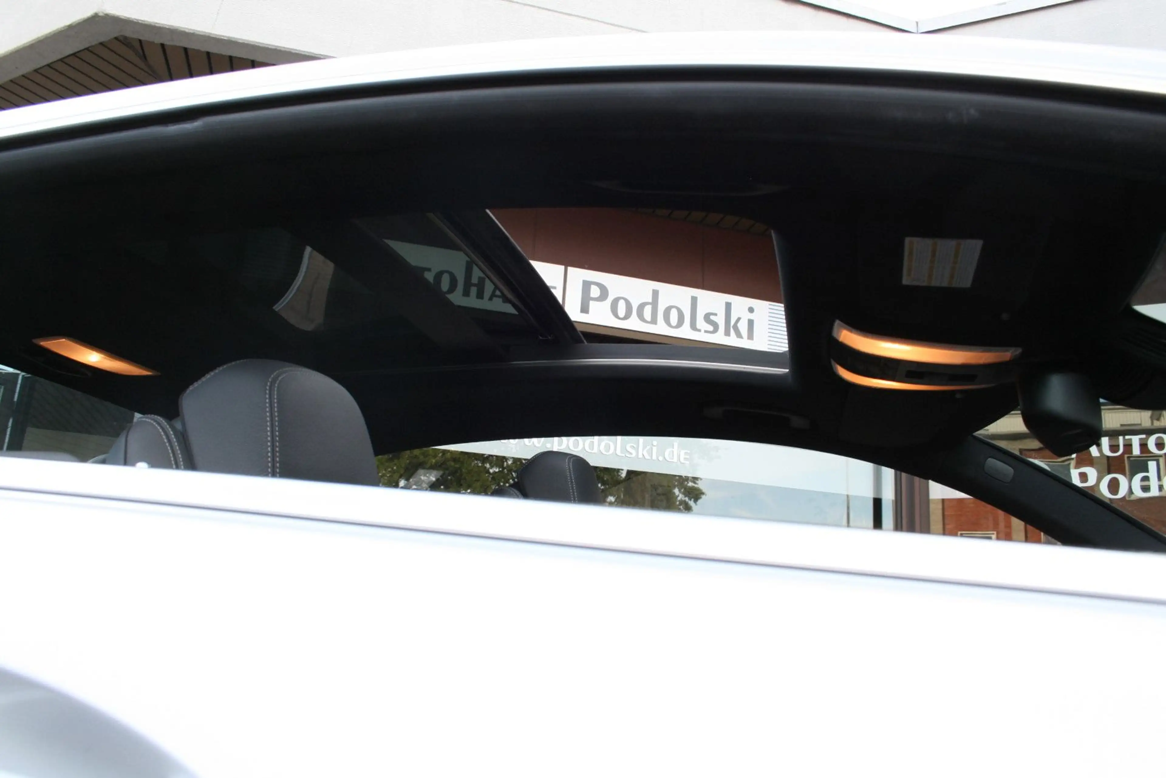 Mercedes-Benz E 250 E250 Autom BlueEfficiency Coupe | Pano|W/S Räder — photo 20
