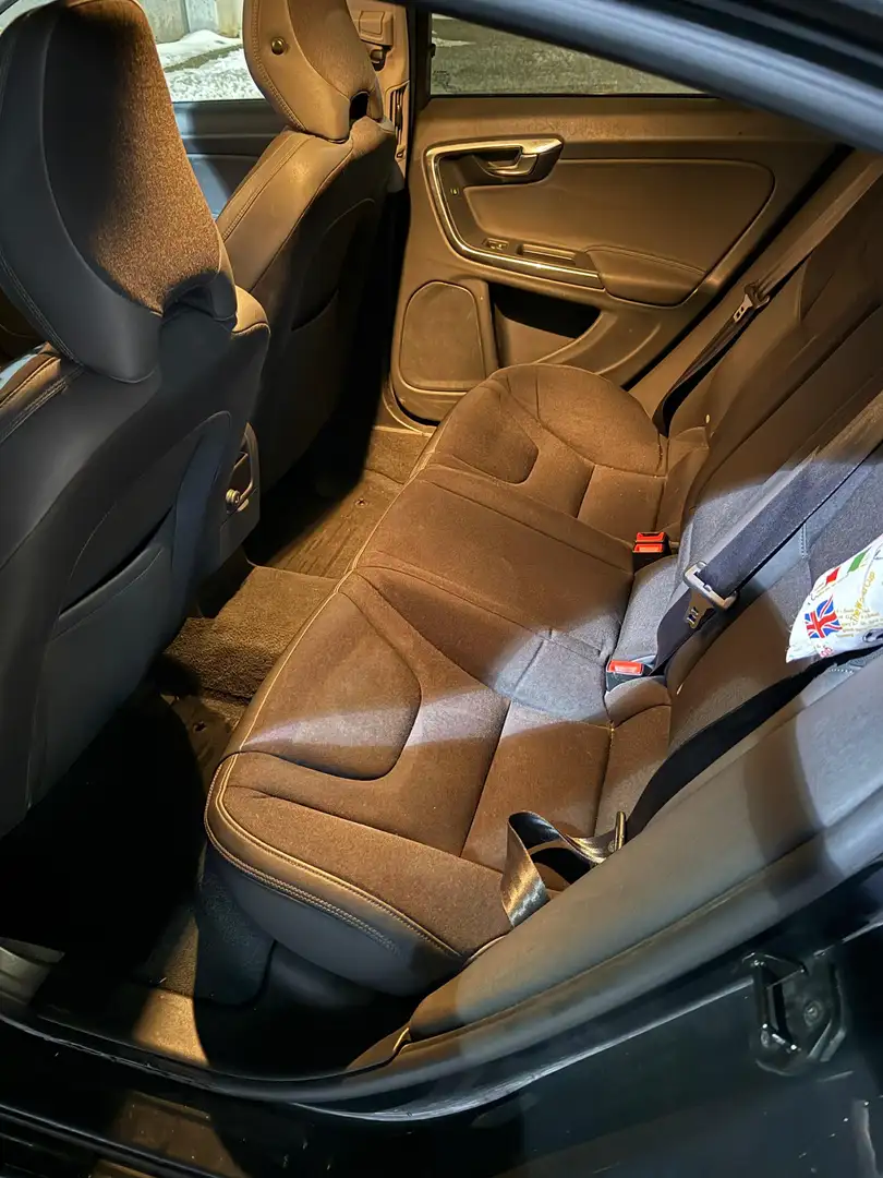 Volvo S60 Grau - 1