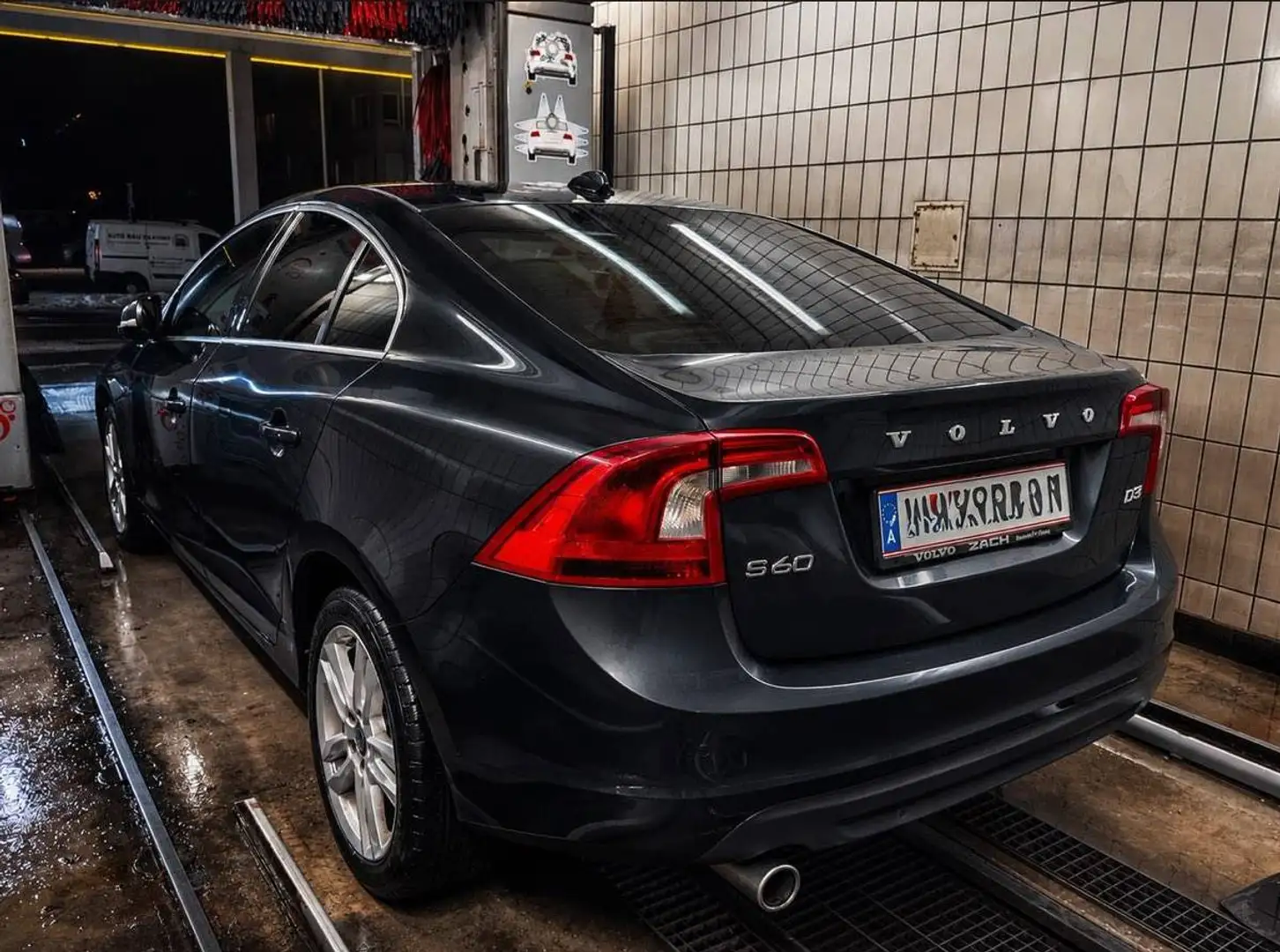 Volvo S60 Grau - 2