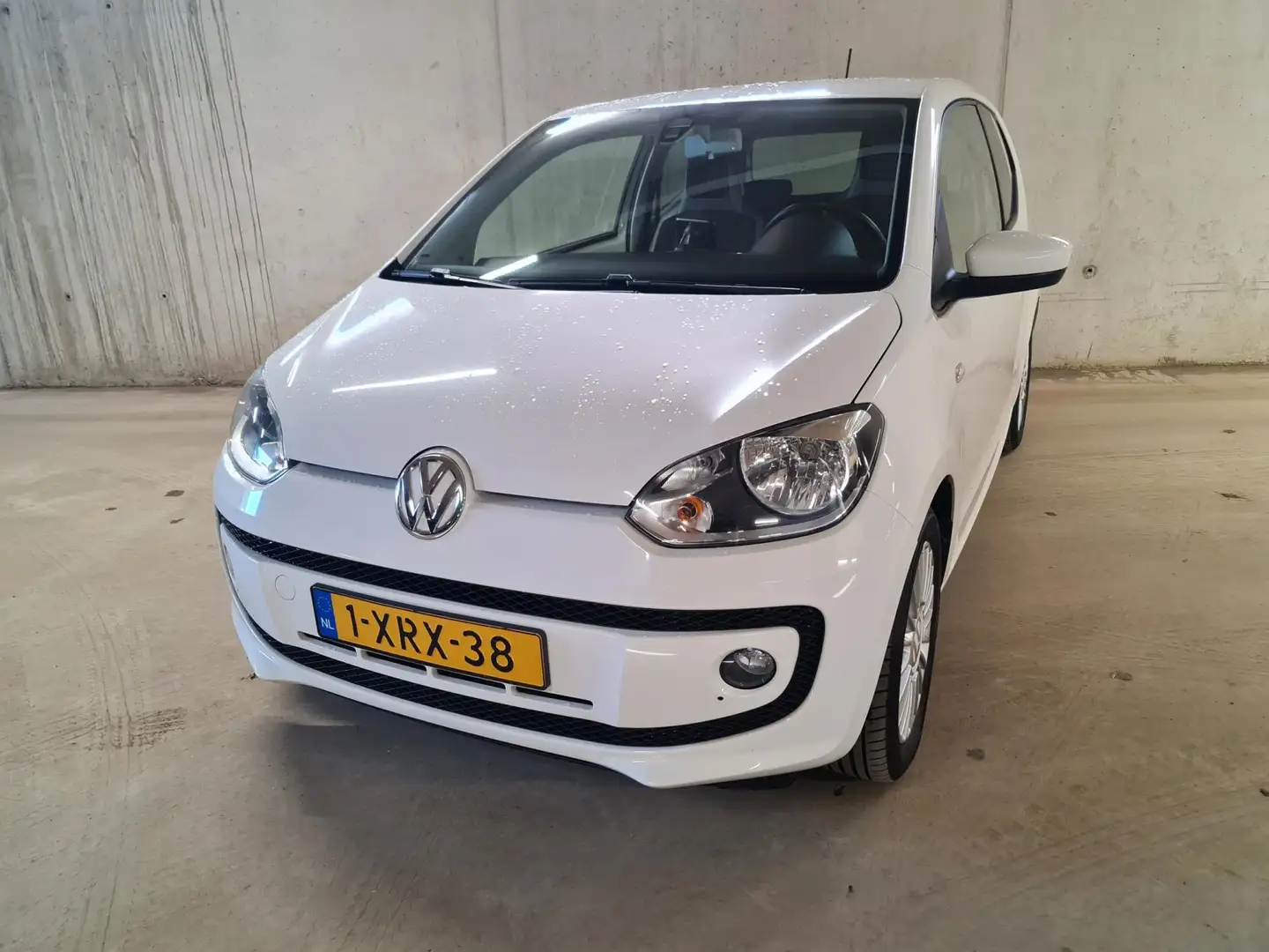 Volkswagen up! 1.0 high up! BlueMotion Wit - 1