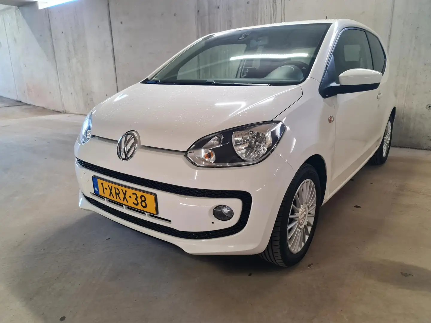 Volkswagen up! 1.0 high up! BlueMotion Wit - 2