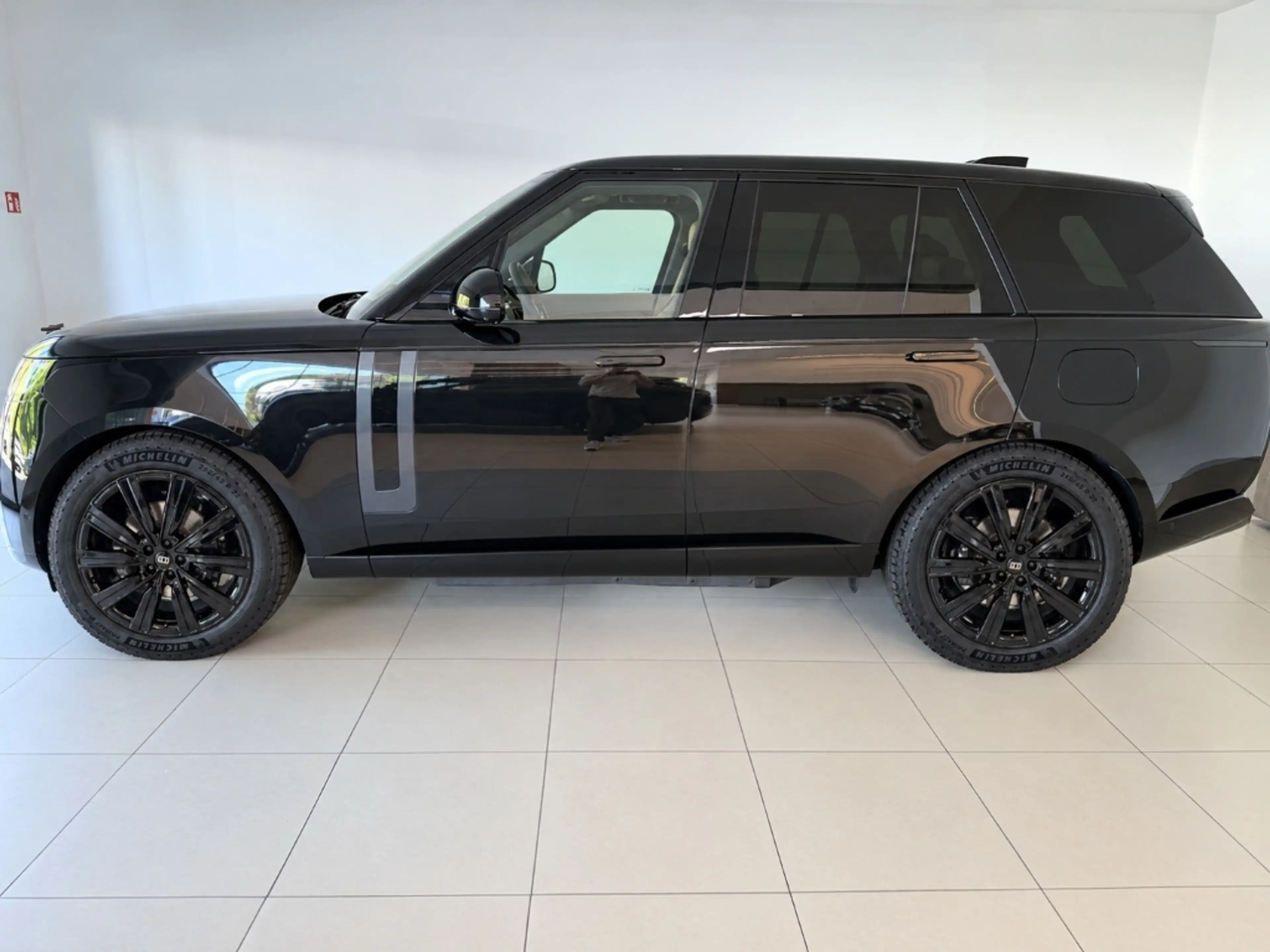 Land Rover Range Rover P460e HSE SHADOW-PACK AHK 22''LM SD — photo 5