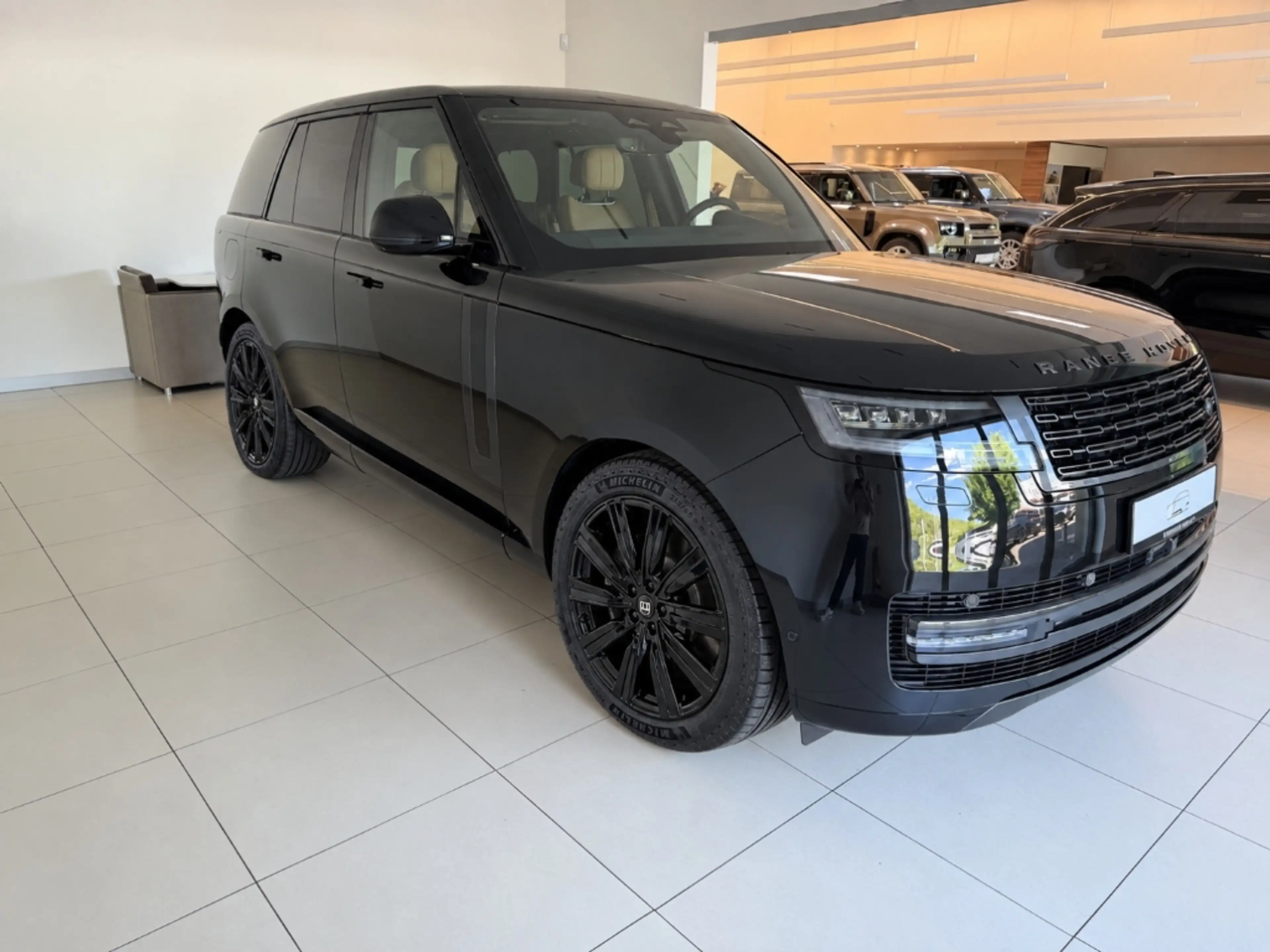 Land Rover Range Rover P460e HSE SHADOW-PACK AHK 22''LM SD — photo 2