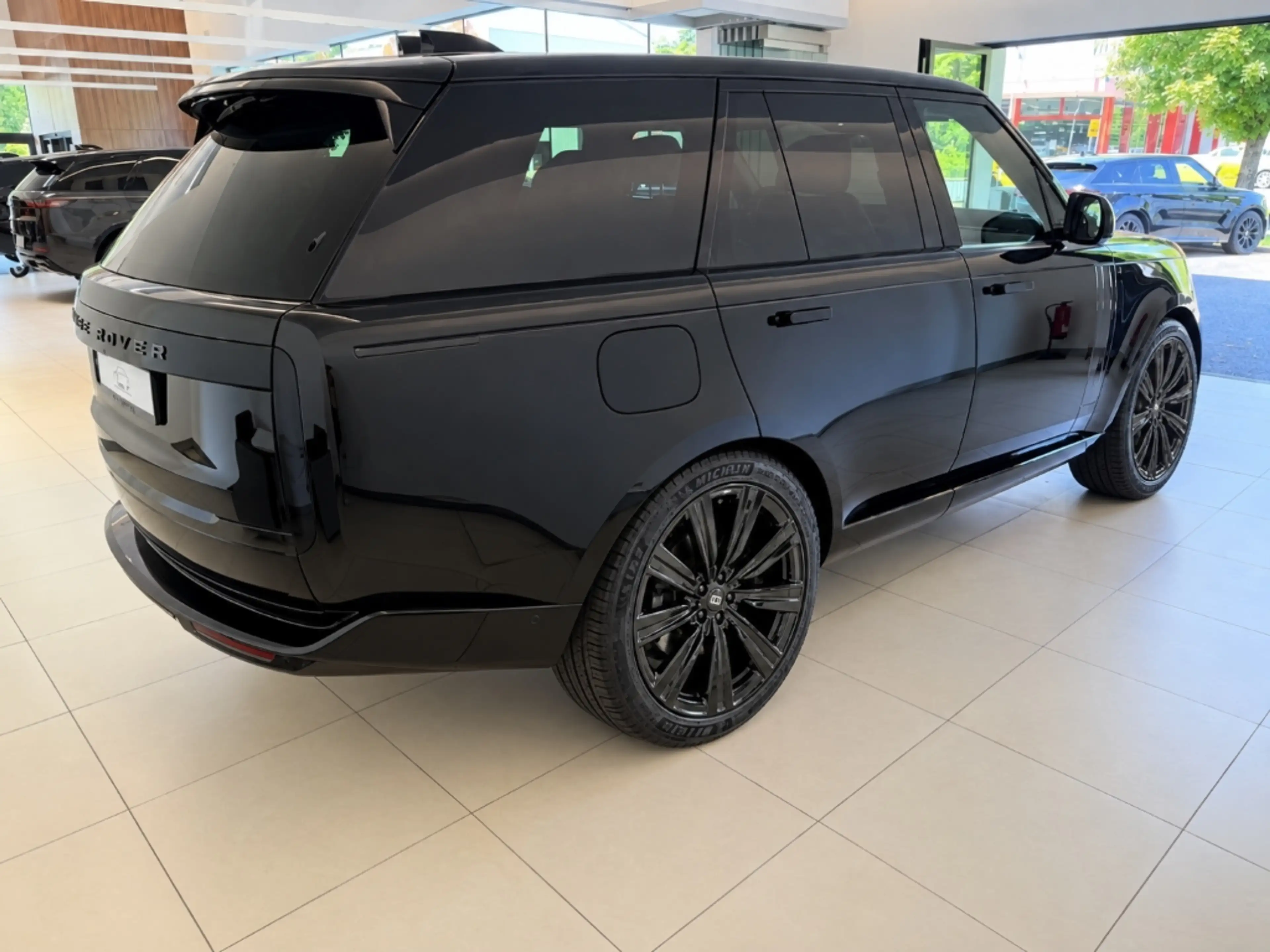 Land Rover Range Rover P460e HSE SHADOW-PACK AHK 22''LM SD — photo 3