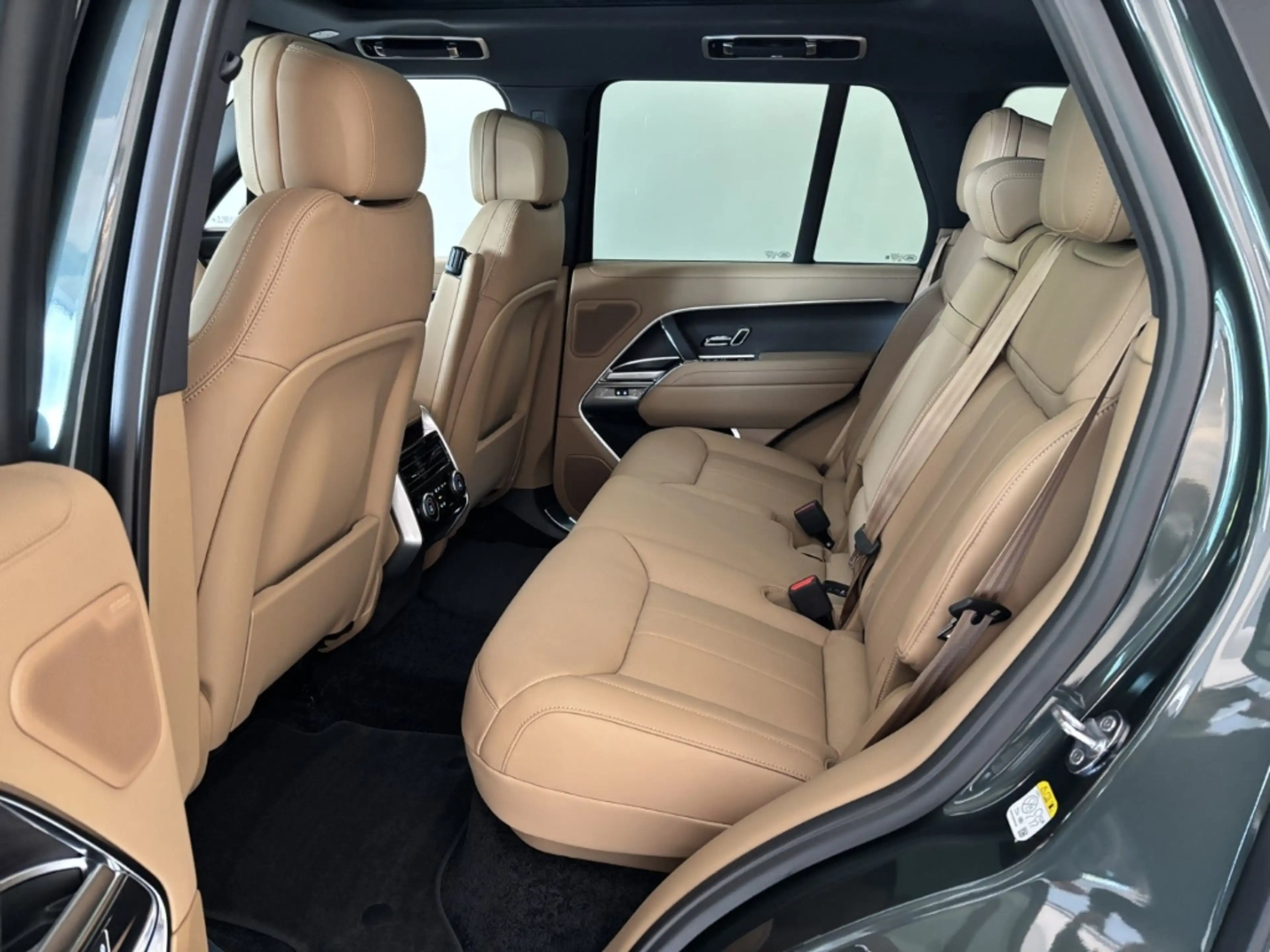 Land Rover Range Rover P460e HSE SHADOW-PACK AHK 22''LM SD — photo 15