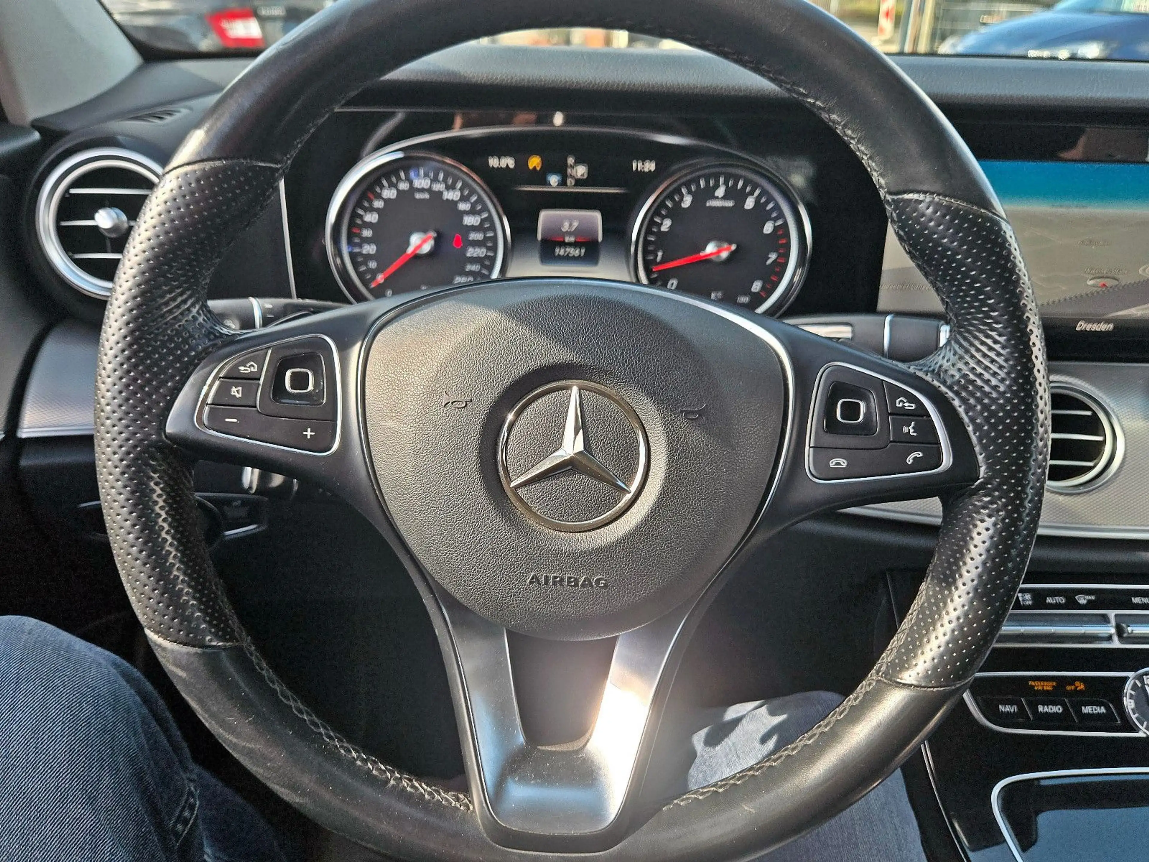 Mercedes-Benz E 200 Aut, GARANTIE, LED, Teilleder, PDC+RFK,S.H — photo 14