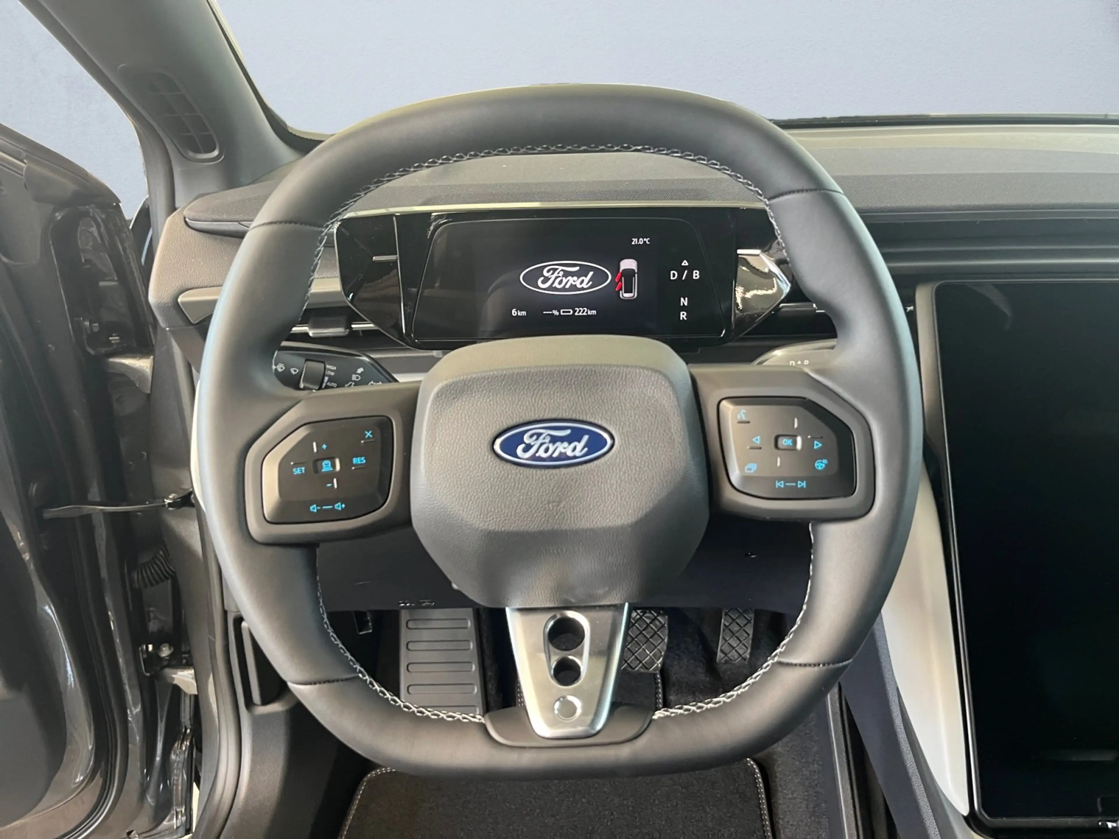 Ford Capri RWD (Extended Range) Select ACC LED Navi — photo 9