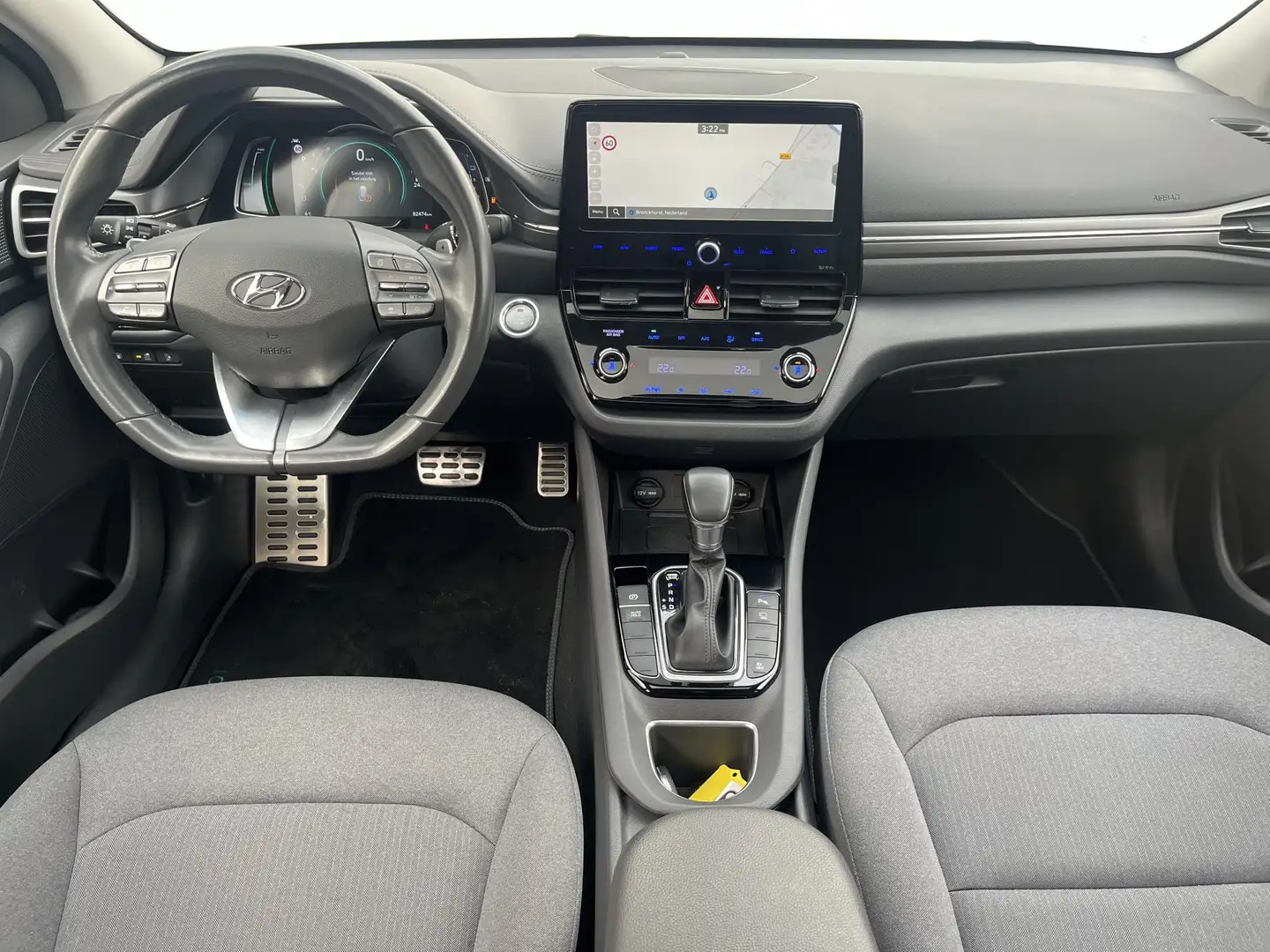 Hyundai IONIQ 1.6 GDi PHEV Comfort Plus Sky Automaat Plug-in / S Grijs - 2