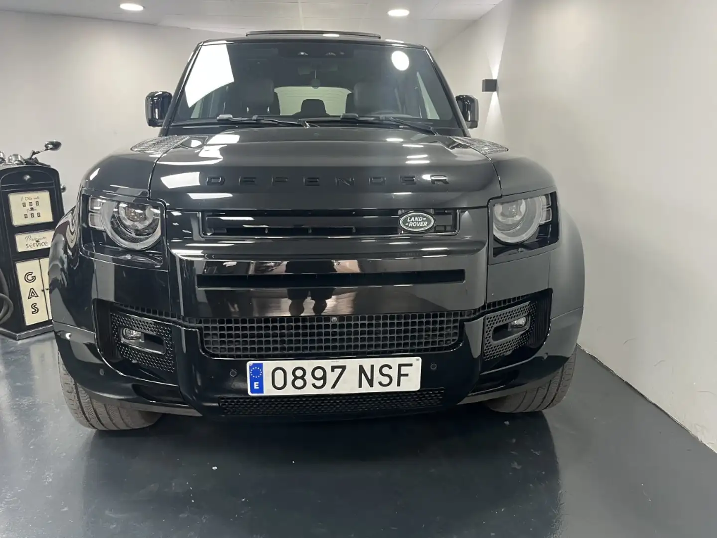 Land Rover Defender 110 5.0 V8 AWD Aut. 525 Negro - 2